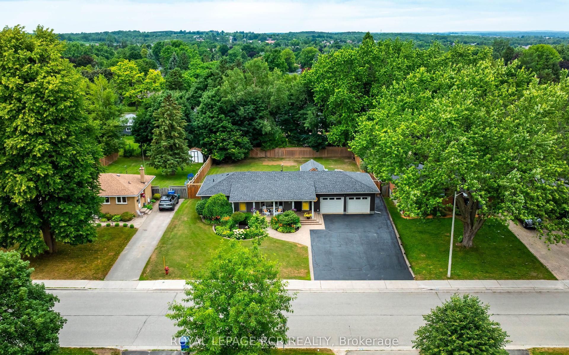 225 Zina Street, Orangeville — Detached for sale, photo 1