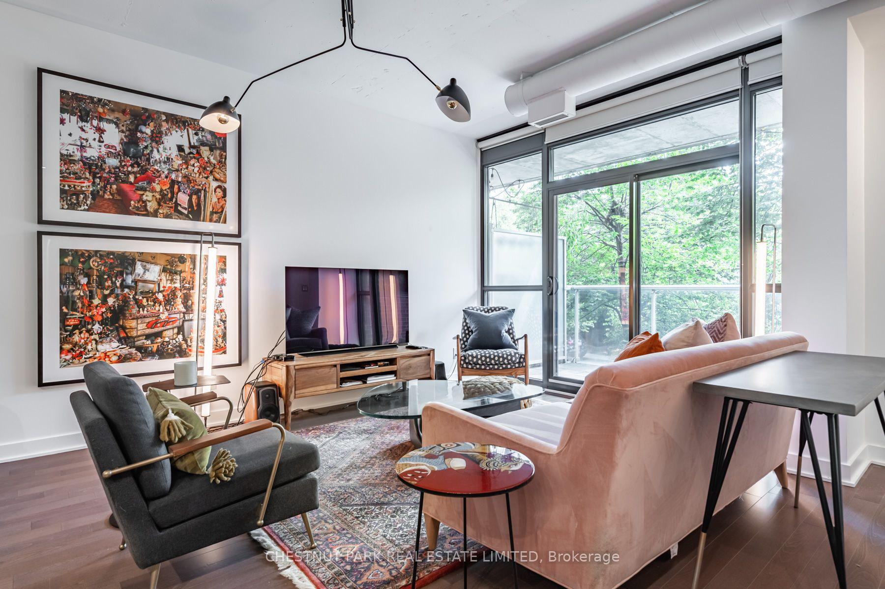 64 Niagara Street 221 #221 — photo 1