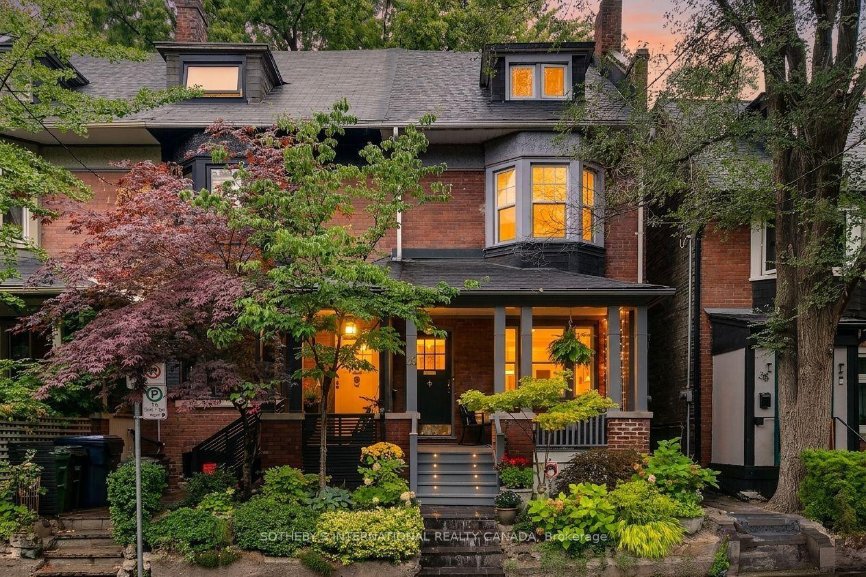36 Aberdeen Avenue, Toronto — Townhouse for sale, photo 1