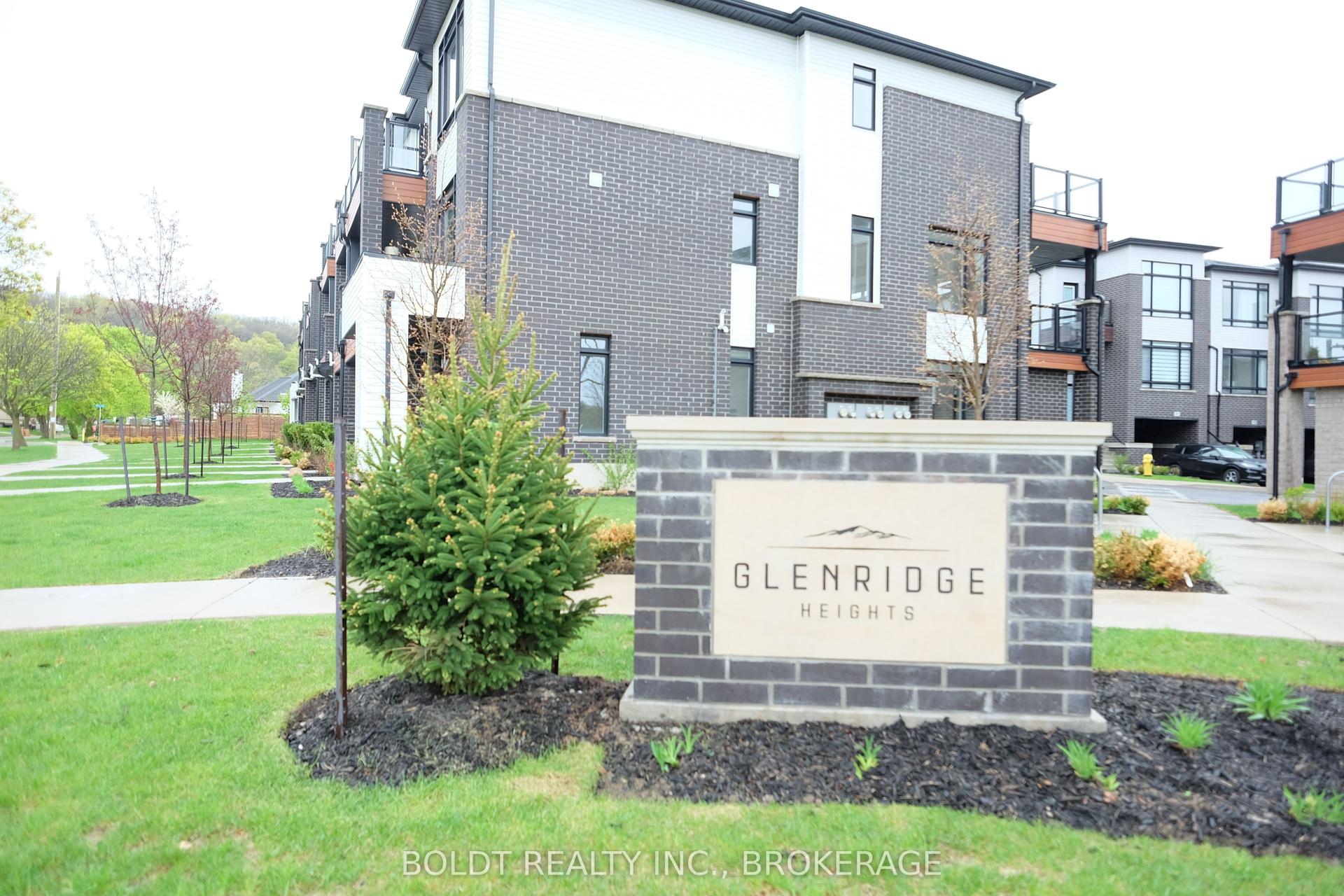 4 Sidney Rose Common — photo 1