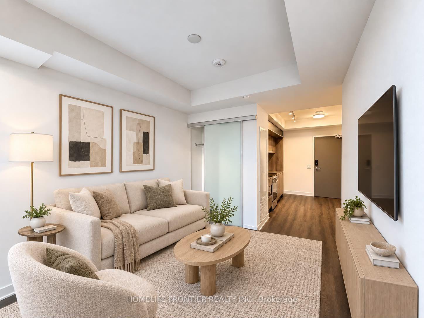 448 Burnhamthorpe Road W 7303 #7303, Mississauga — Condo for lease, photo 1