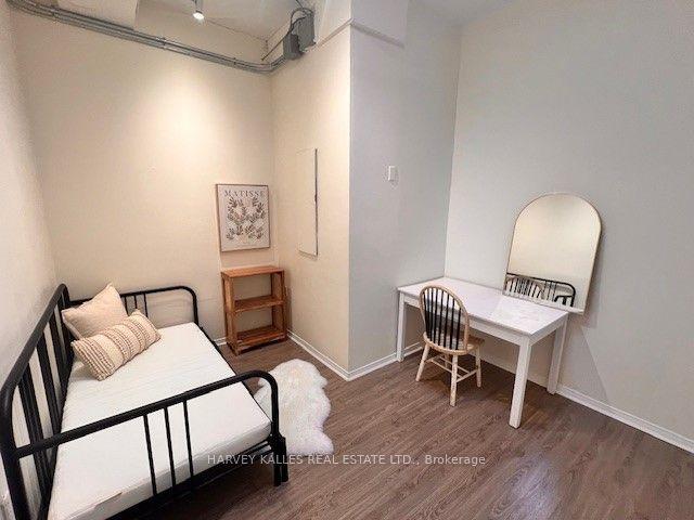 605 Bloor Street Room 1 #Room 1 — photo 1