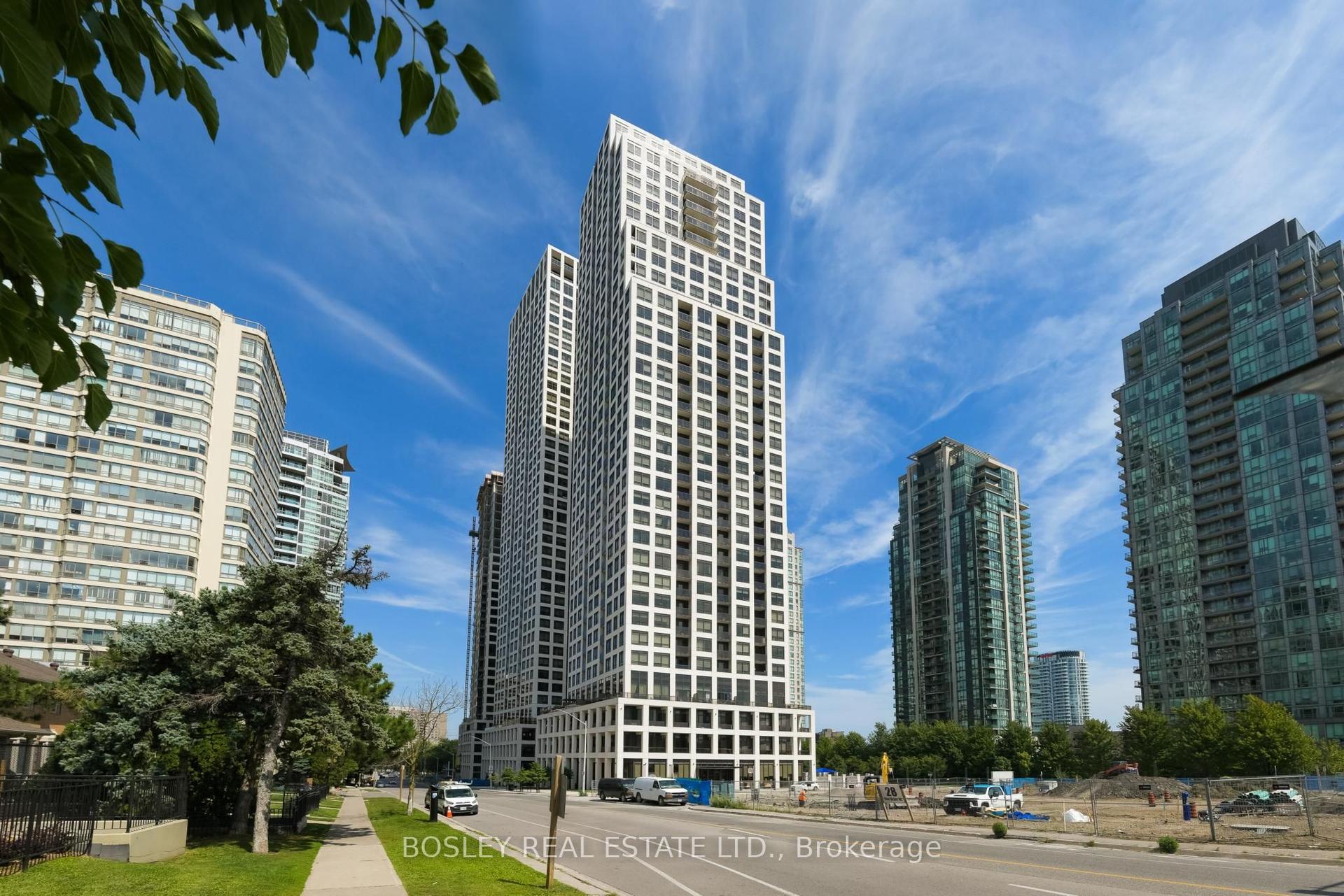 36 Elm Drive W 704 #704, Mississauga — Condo for sale, photo 1