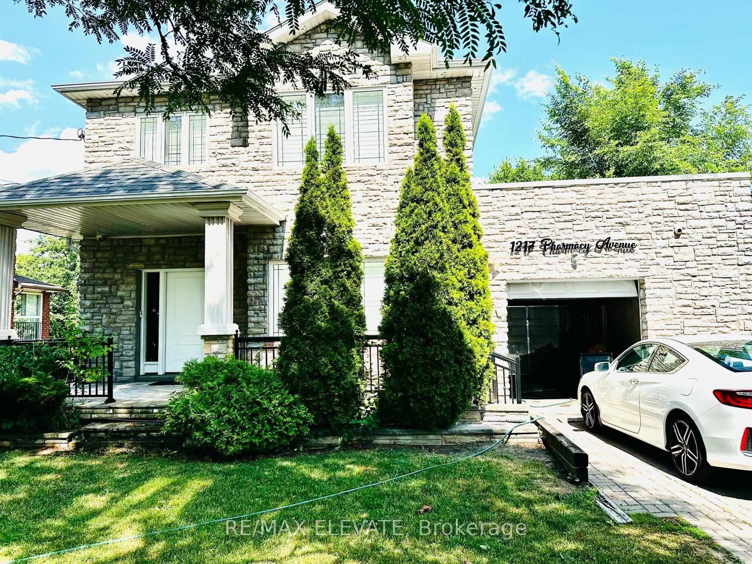 1217 Pharmacy Avenue, Toronto — Detached for lease, photo 1