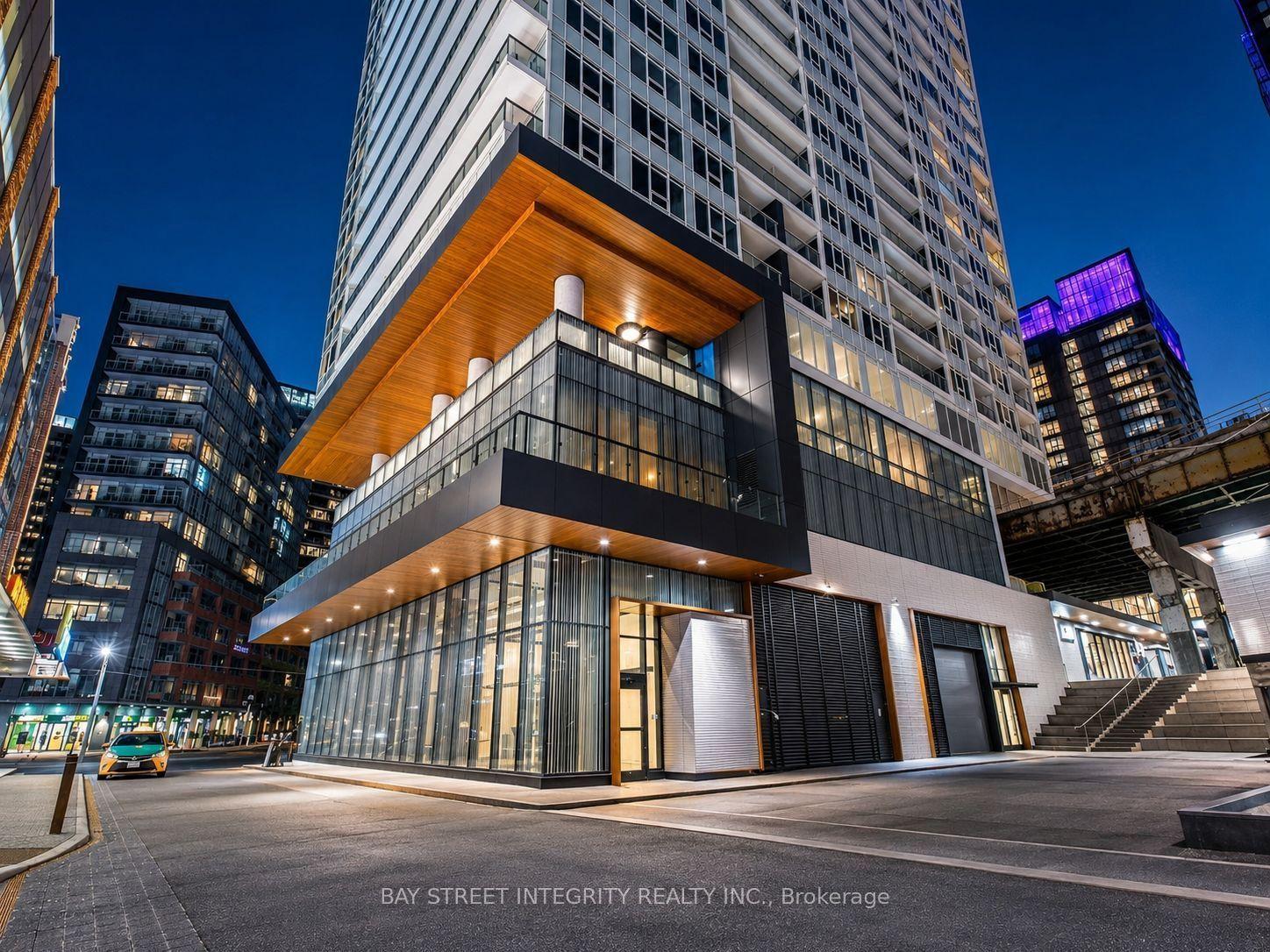 19 Bathurst Street 2001 #2001, Toronto — Condo for lease, photo 1