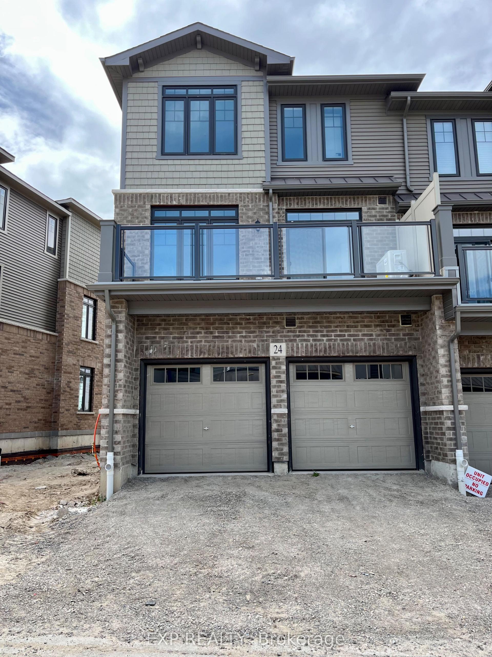 10 Birmingham Drive 24 #24, Cambridge — Townhouse for lease, photo 1