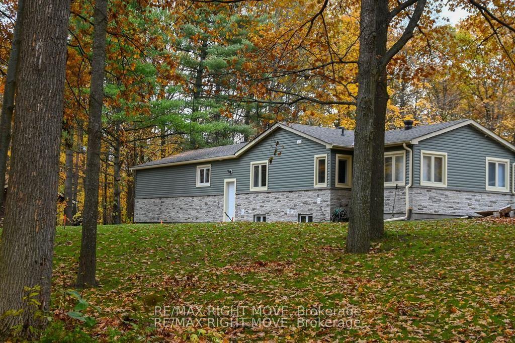 32 Mills Circle — photo 1