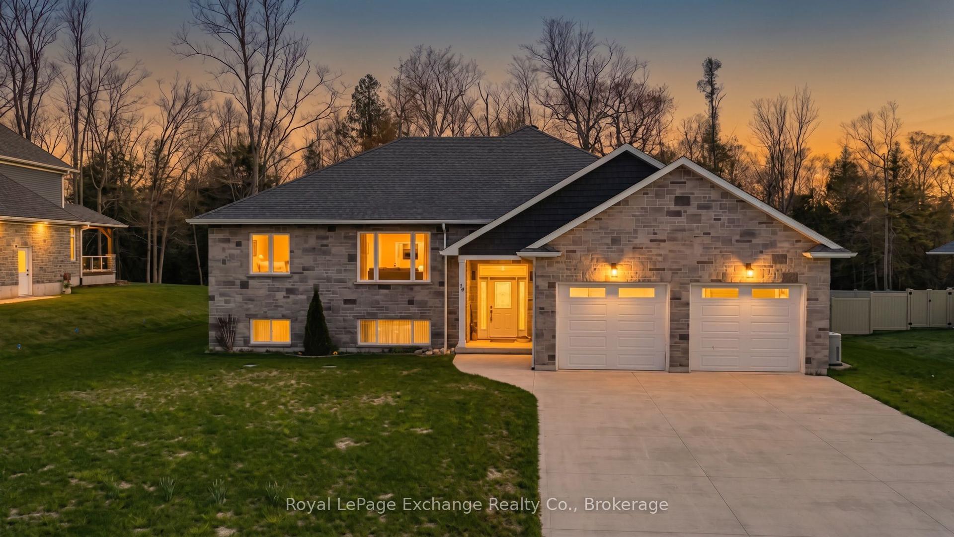 14 Sunset Place — photo 1