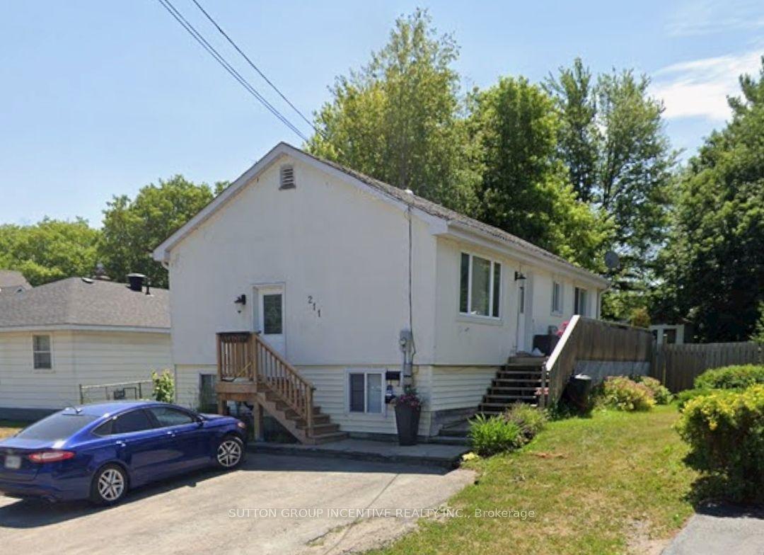 211 Cliff Road Lower #Lower — photo 1