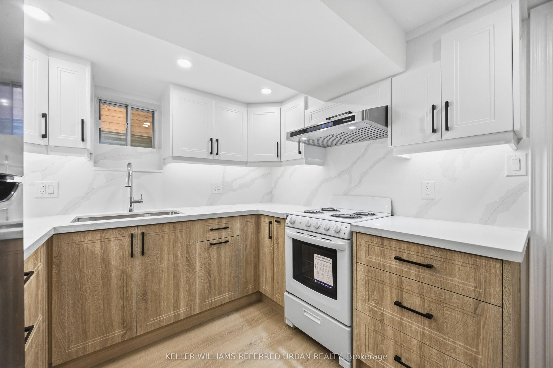 54 Gwynne Avenue Basement #Basement, Toronto — Detached for lease, photo 1