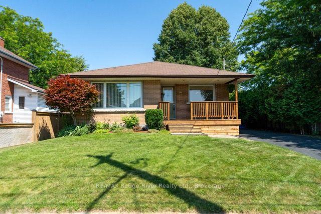 46 Orchard View Boulevard — photo 1