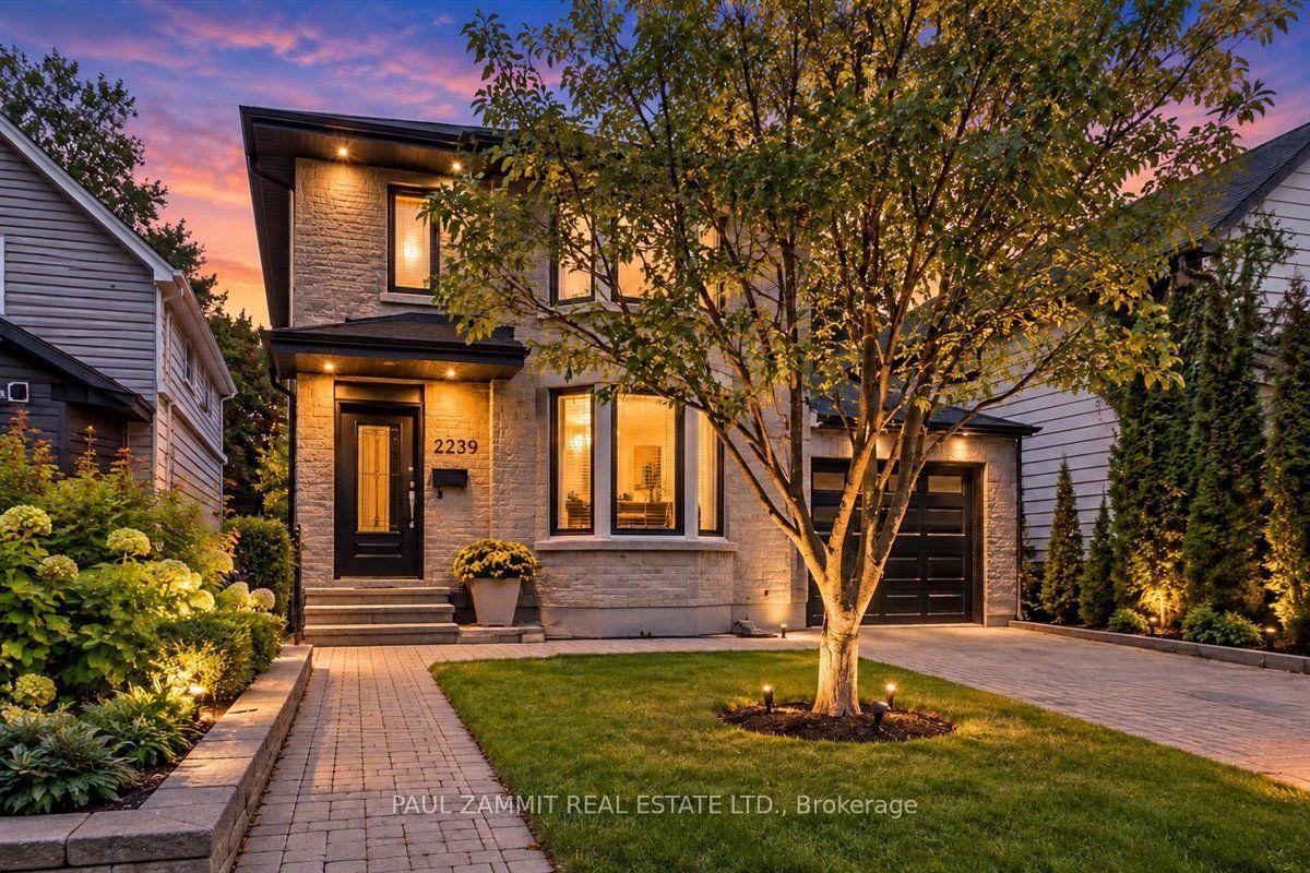 2239 Gerrard Street E, Toronto — Detached for sale, photo 1