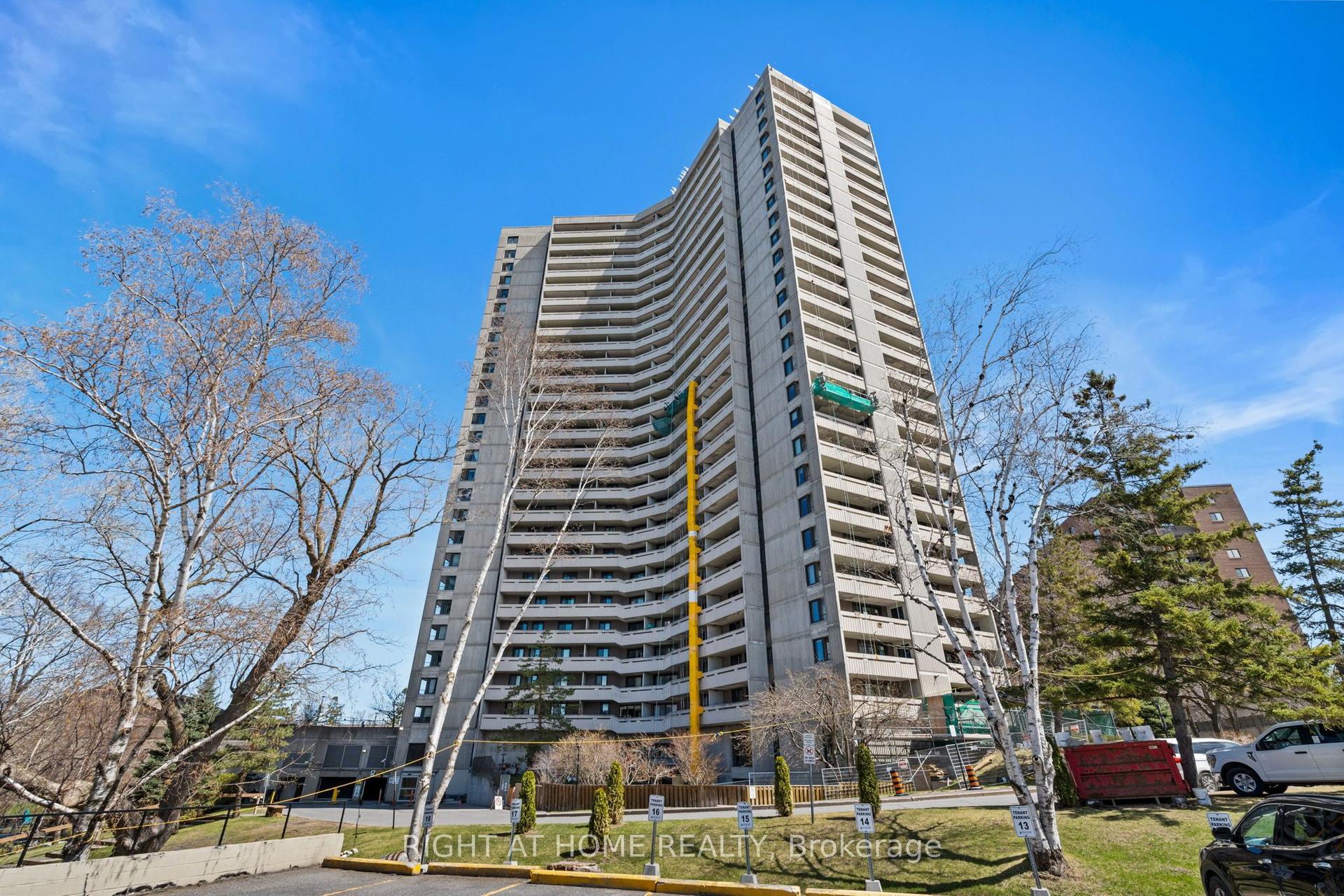 1171 AMBLESIDE Drive 906 #906 — photo 1