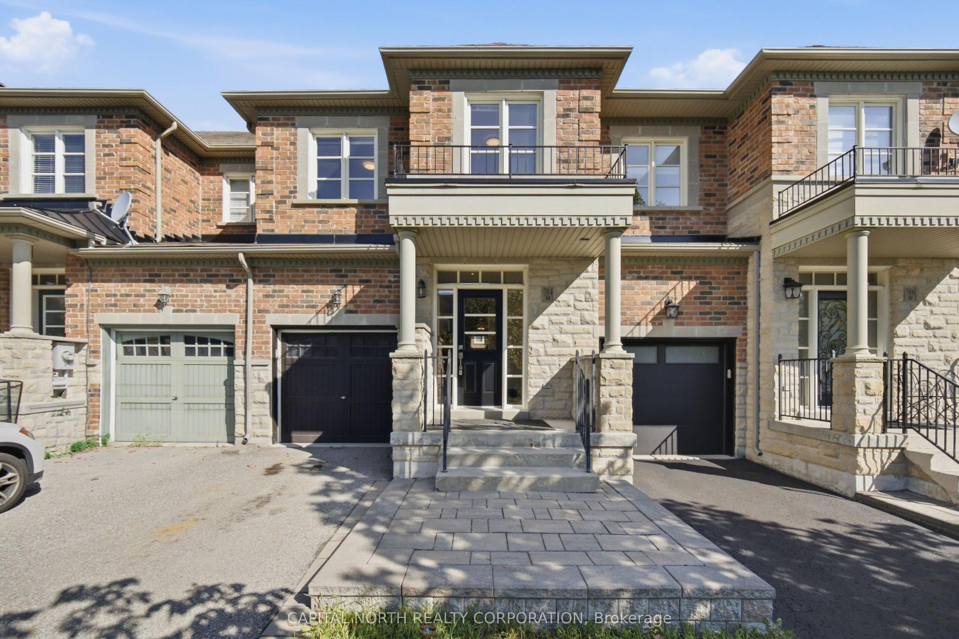 384 William Dunn Crescent, Newmarket — Townhouse for sale, photo 1