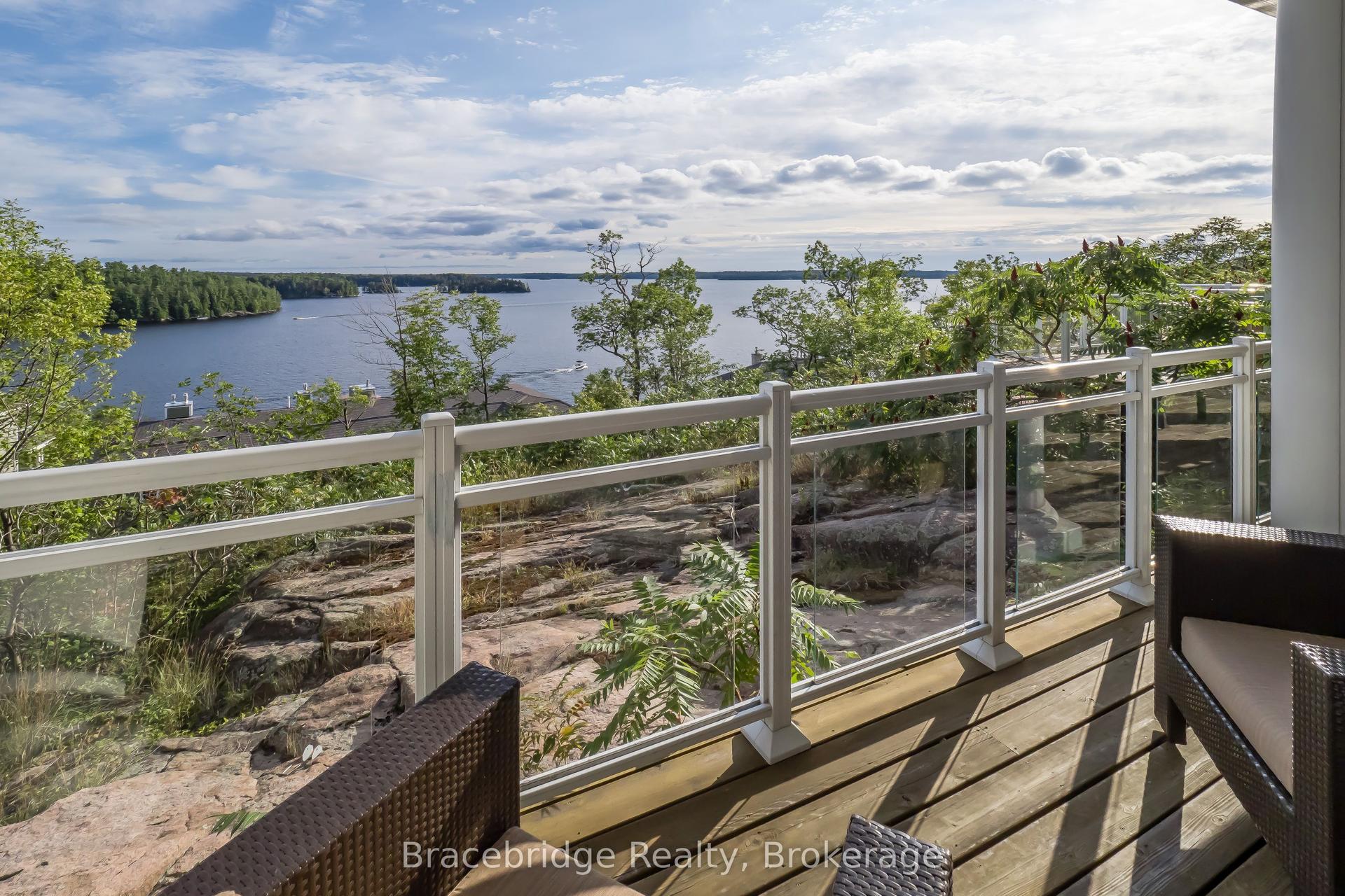 1869 Muskoka Rd 118 Highway W T301-D1 #T301-D1 — photo 1