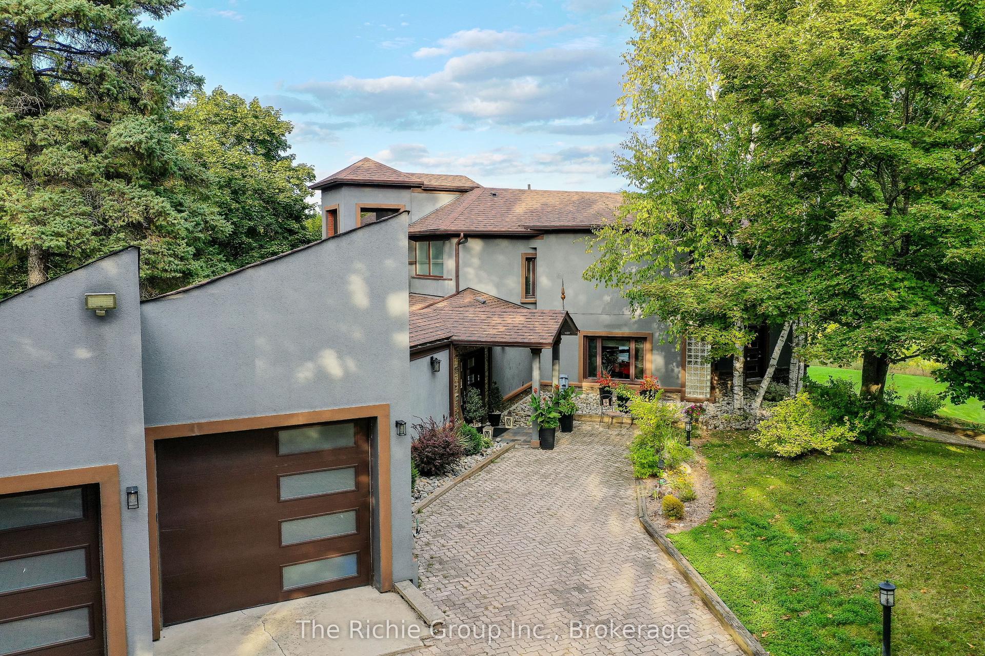 21 Bartley Drive — photo 1