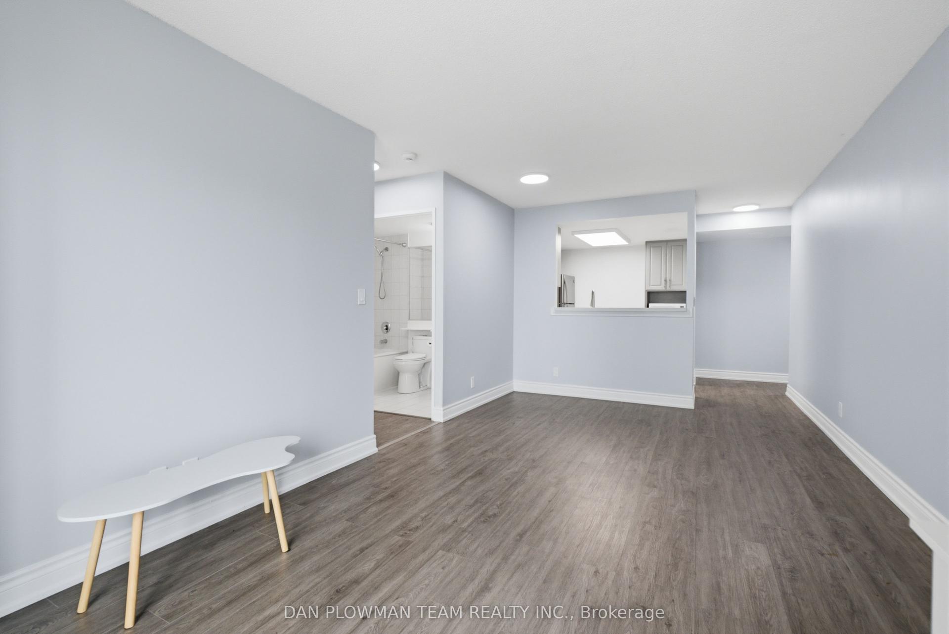 8 Lee Centre Drive 913 #913, Toronto — Condo for sale, photo 1