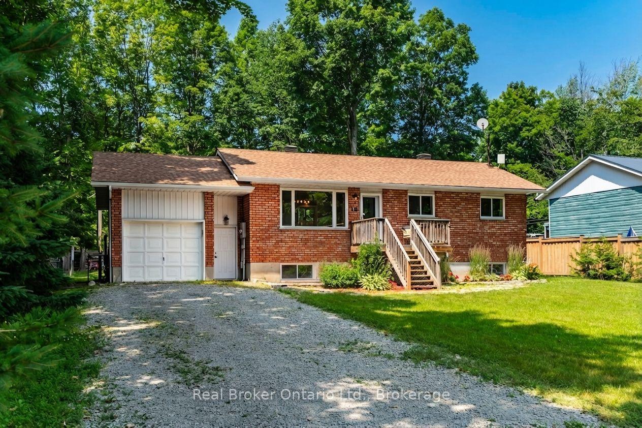 16 Mundy Avenue — photo 1