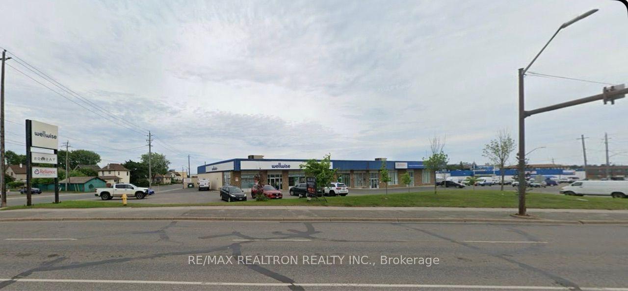 285 Memorial Avenue, Thunder Bay — Commercial for sale, photo 1
