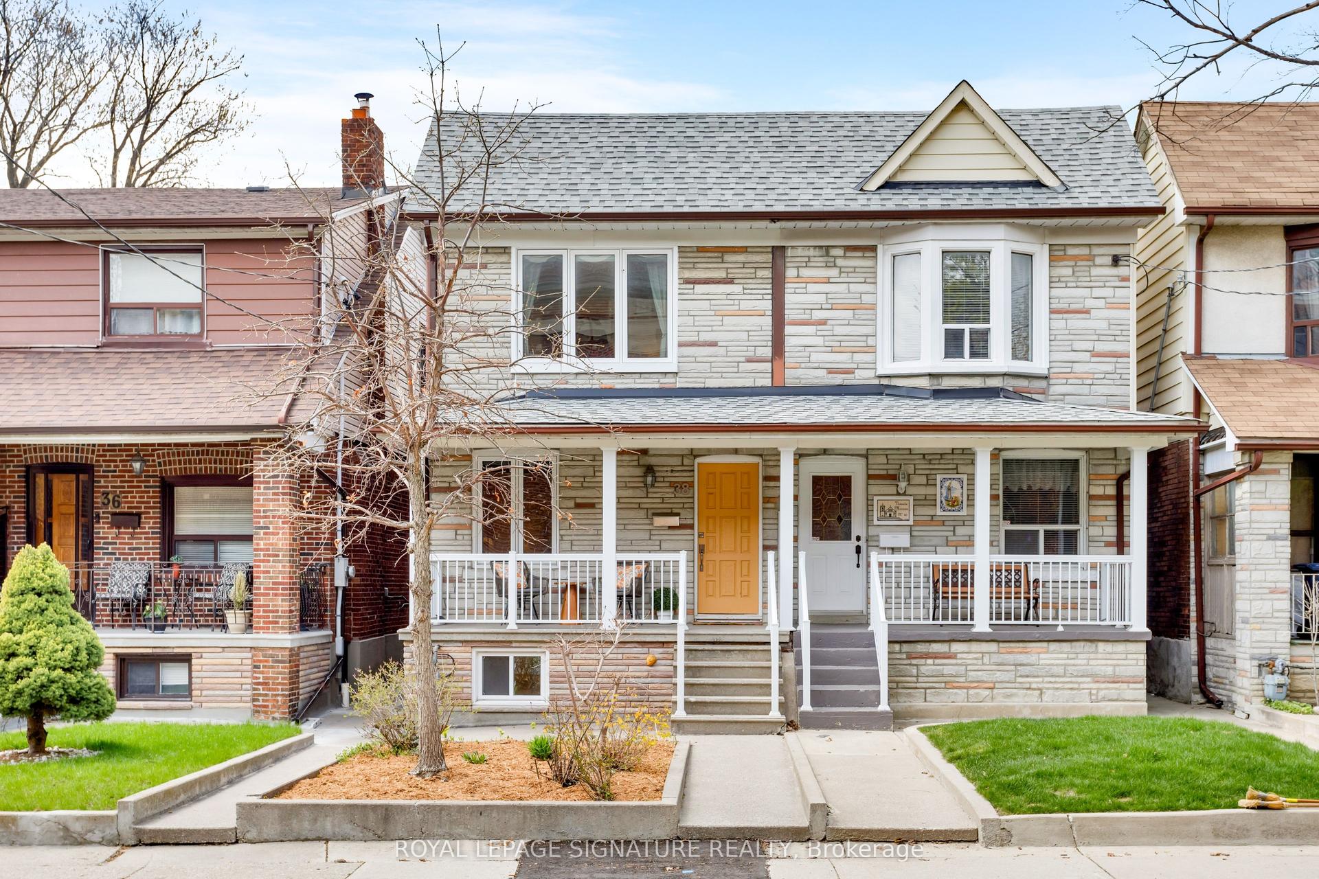 38 Wiltshire Avenue — photo 1