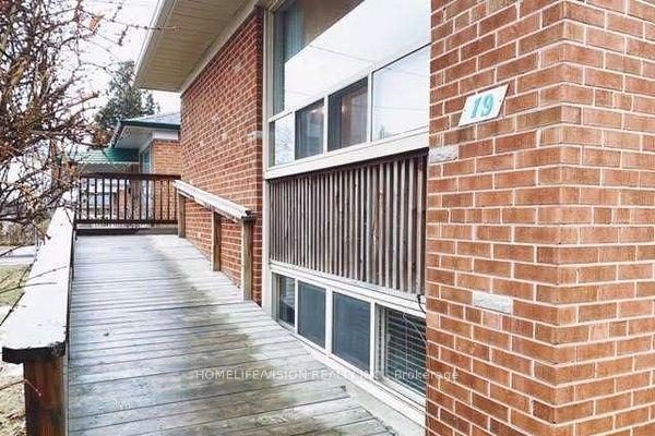 19 Danube Drive Main #Main — photo 1