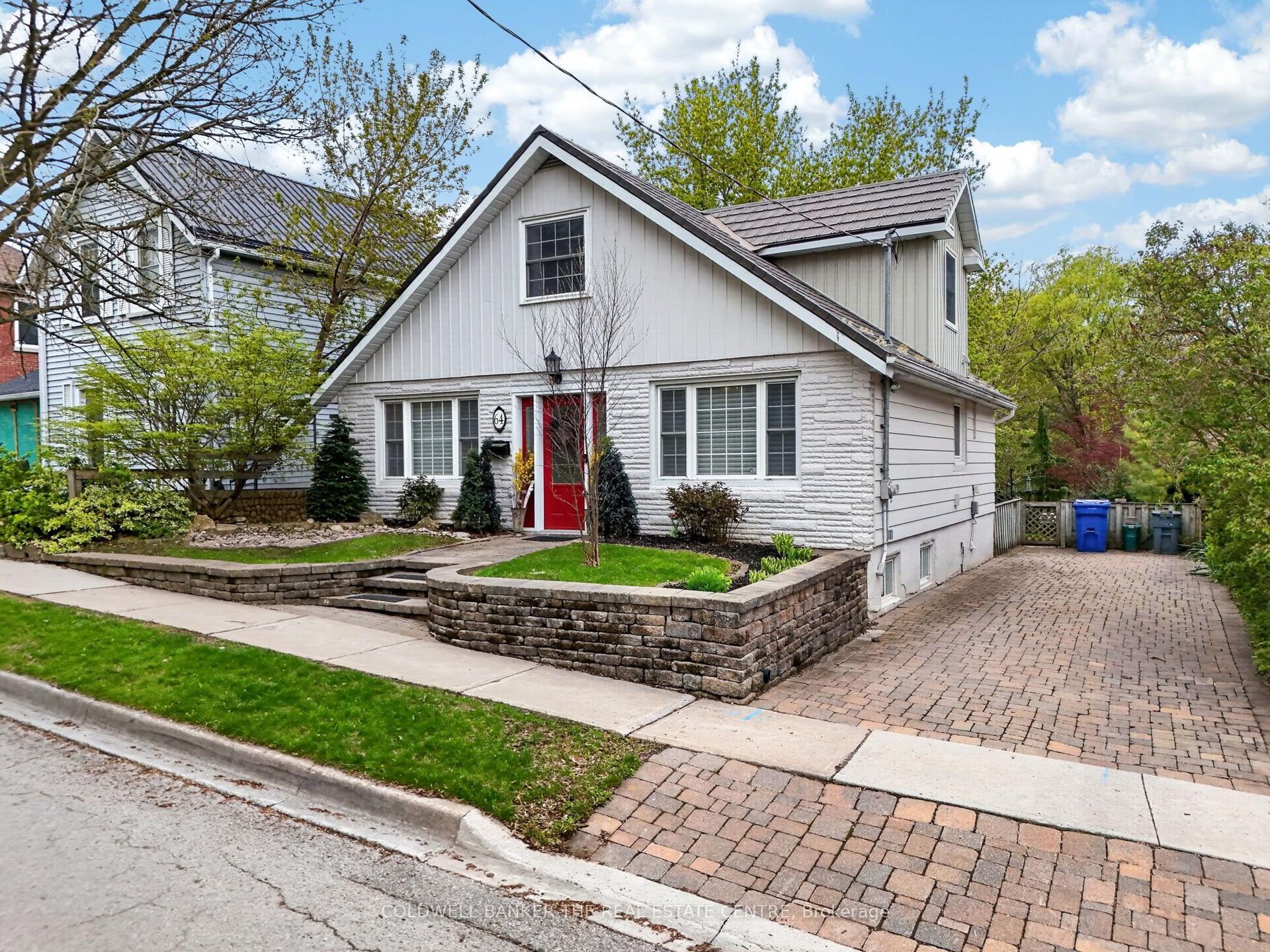 64 Niagara Street — photo 1