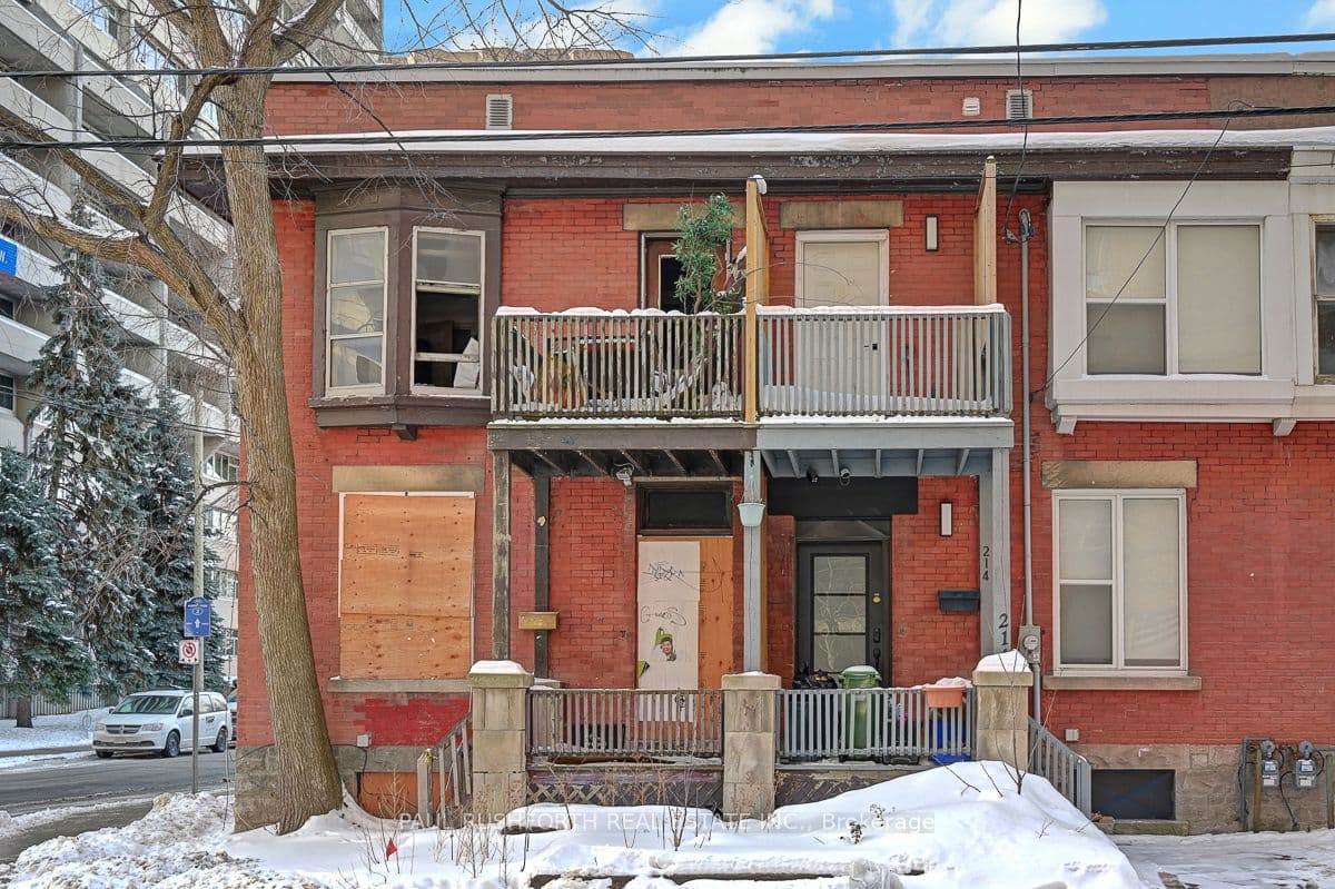 216 Bay Street — photo 1