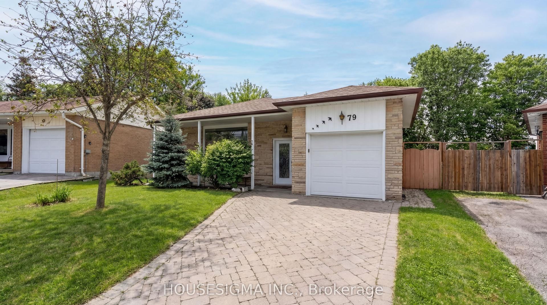 79 Weir Crescent Lower #Lower — photo 1