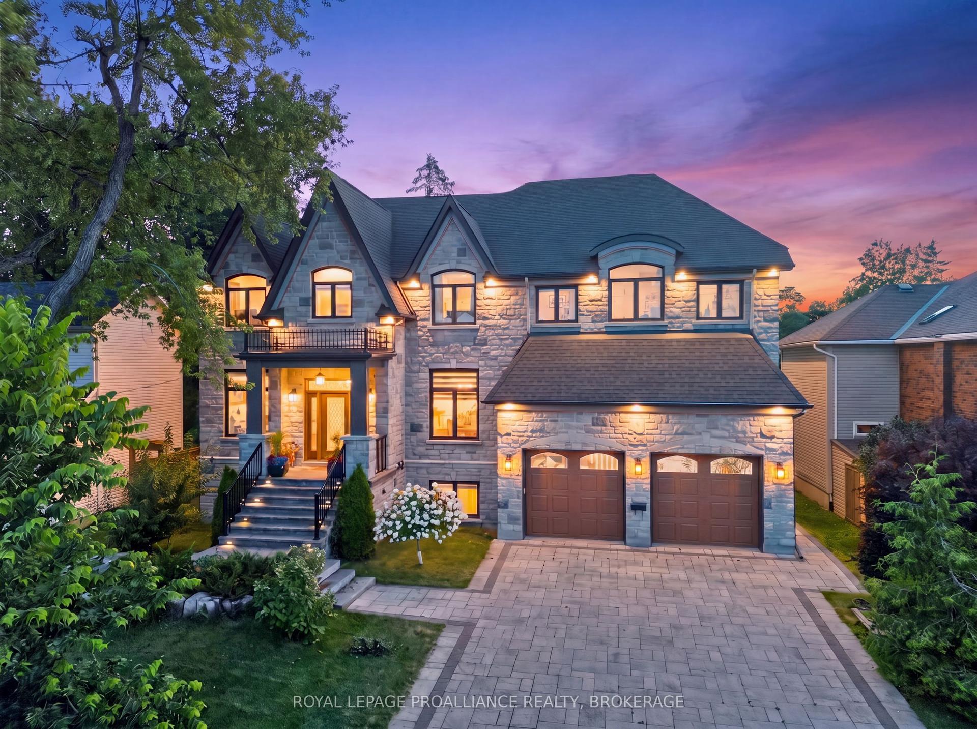 86 Macdonnell Street, Kingston — Detached for sale, photo 1