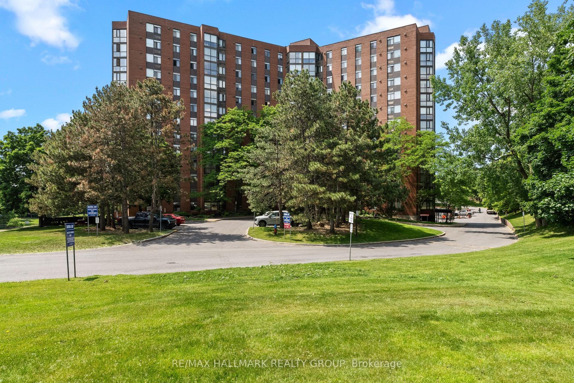 2871 Richmond Road 411 #411 — photo 1