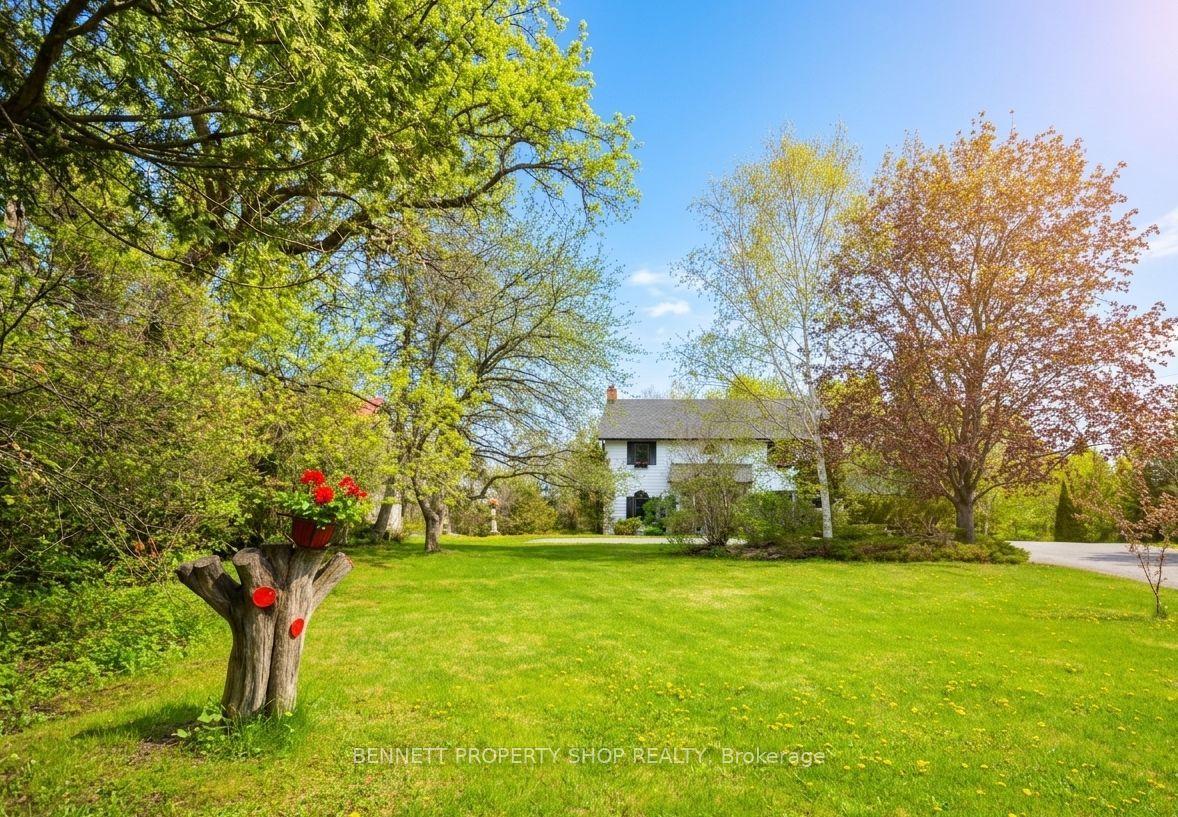 5696 Rideau Valley Drive — photo 1