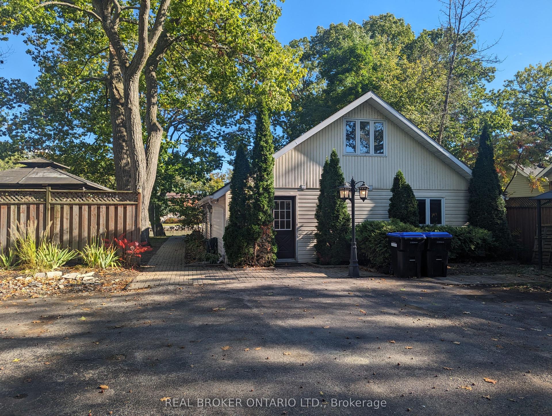 1107 Mosley Street, Wasaga Beach — Detached for lease, photo 1