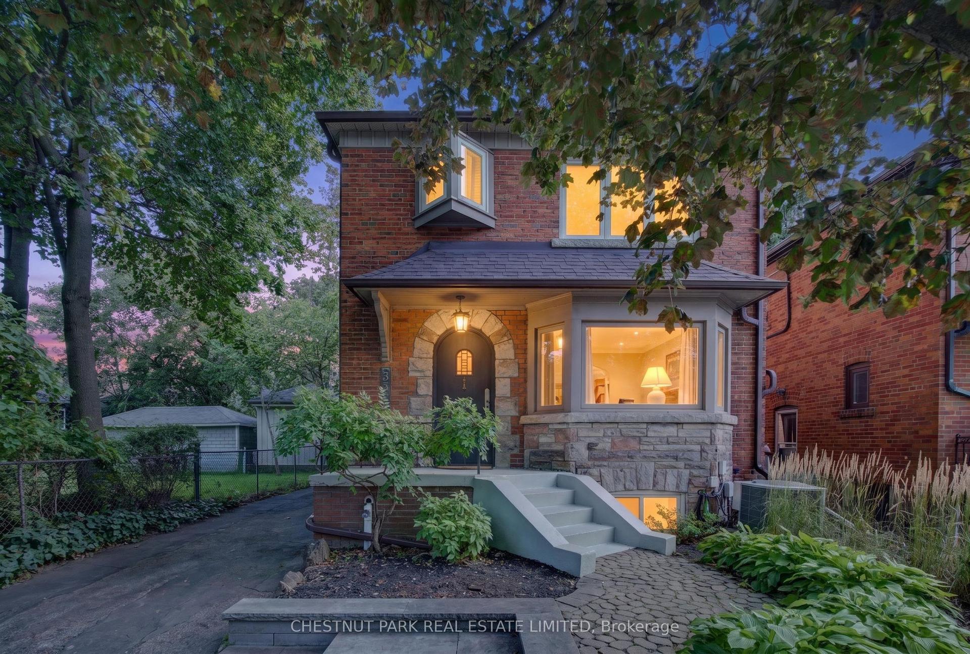 521 Sutherland Drive, Toronto — Detached for sale, photo 1