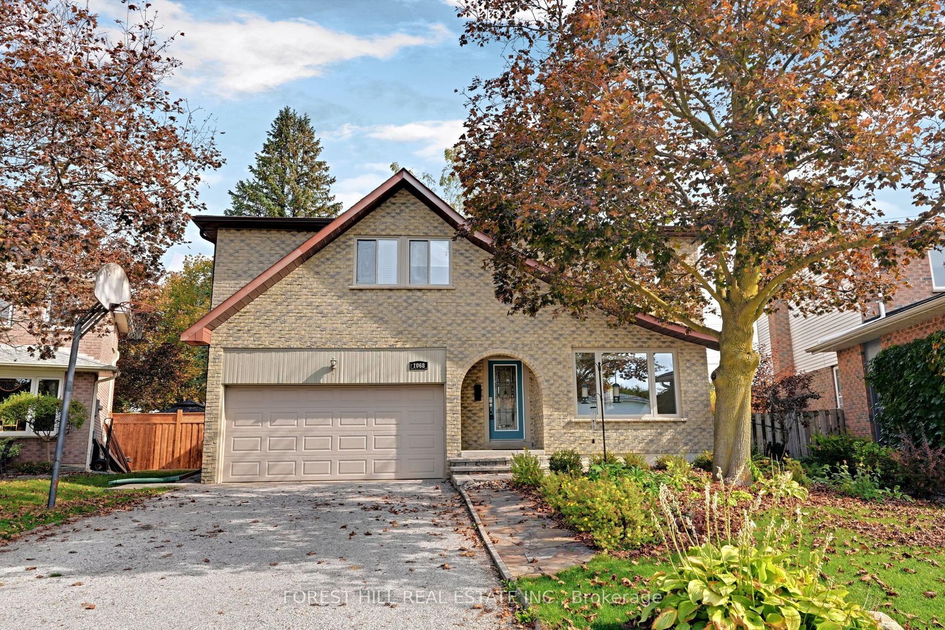 1068 Wildwood Drive, Newmarket — Detached for sale, photo 1