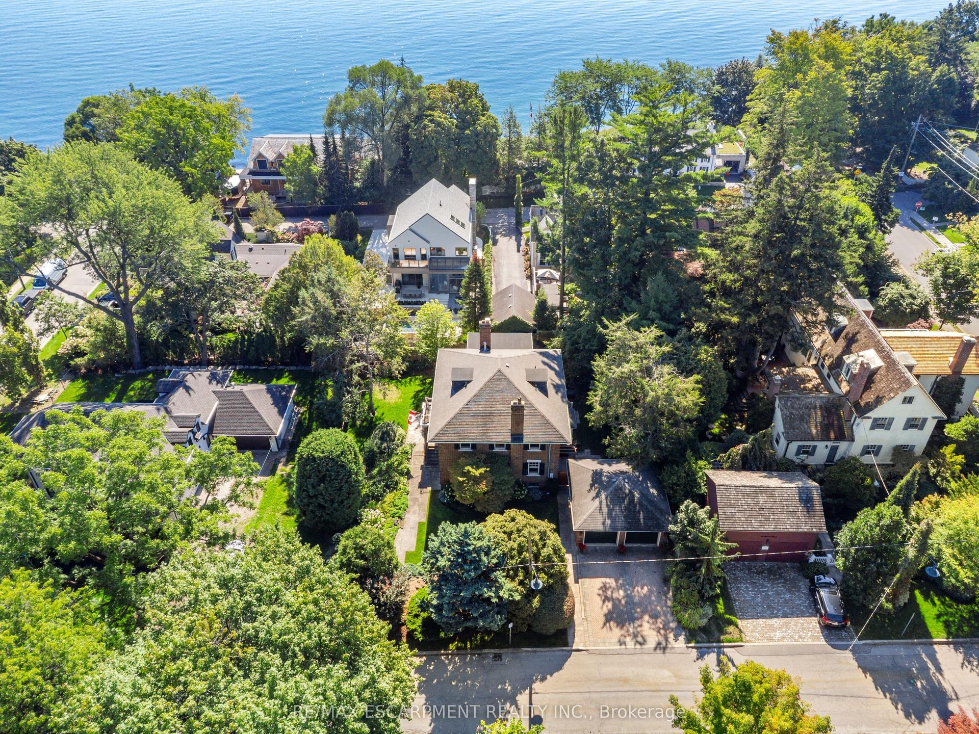 184 King Street — photo 1