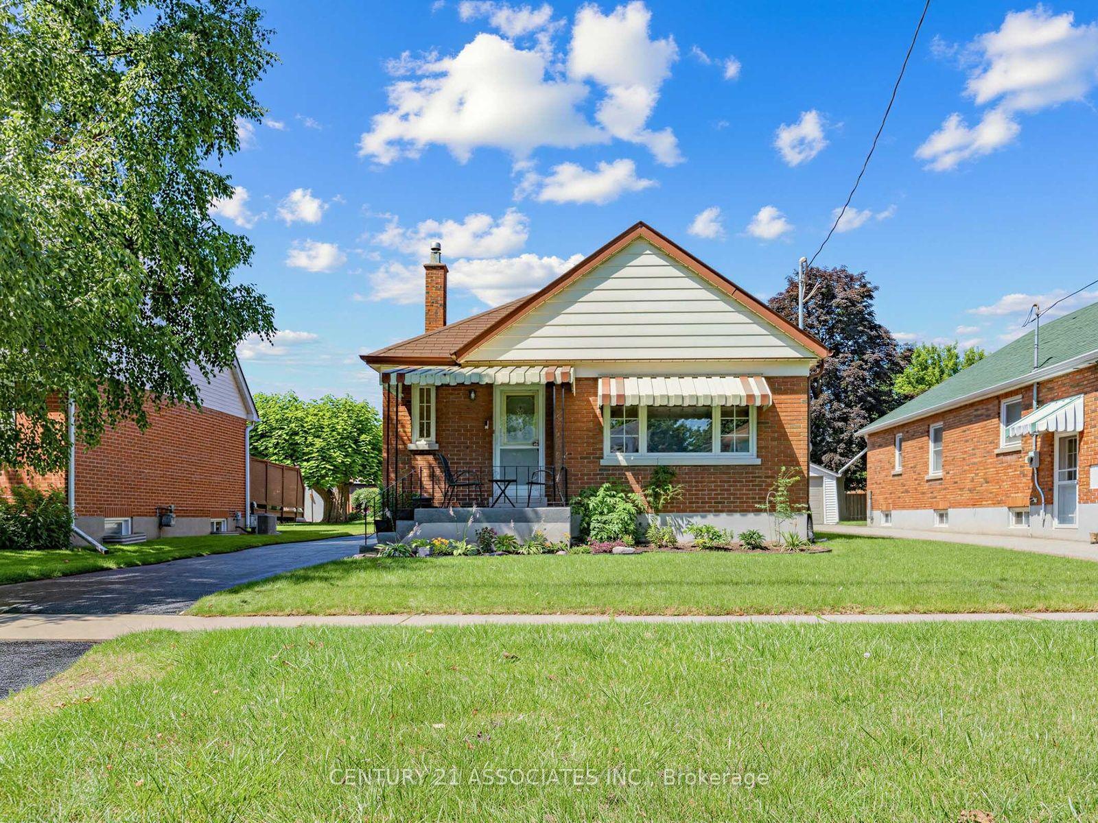 58 Central Park Boulevard S, Oshawa — Detached for sale, photo 1