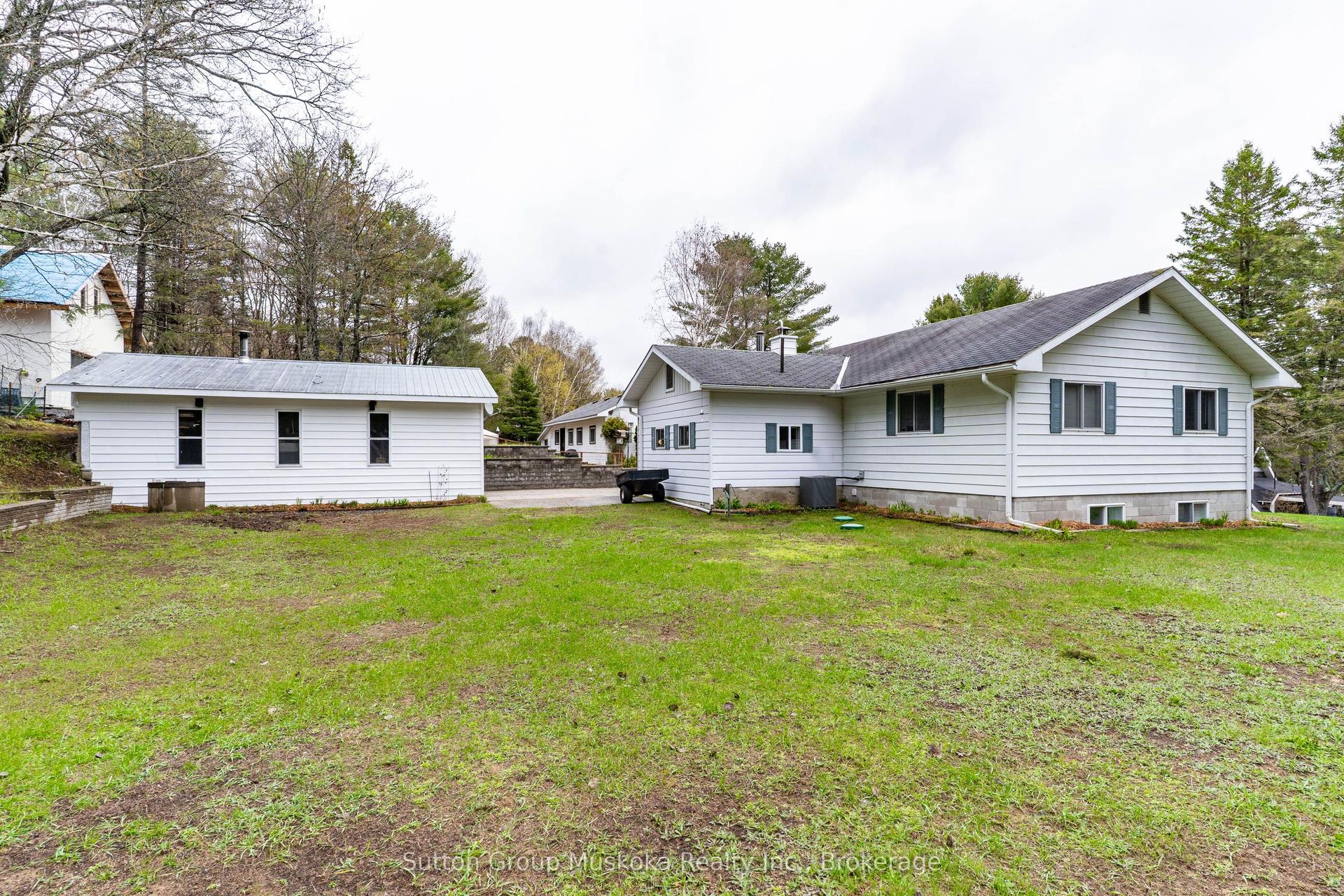 64 Spruce Drive — photo 1