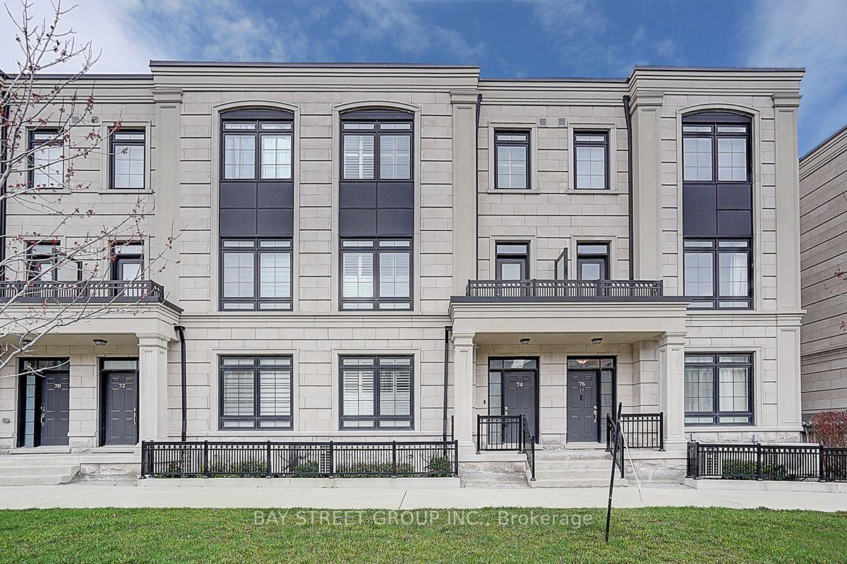 74 Village Parkway N — photo 1