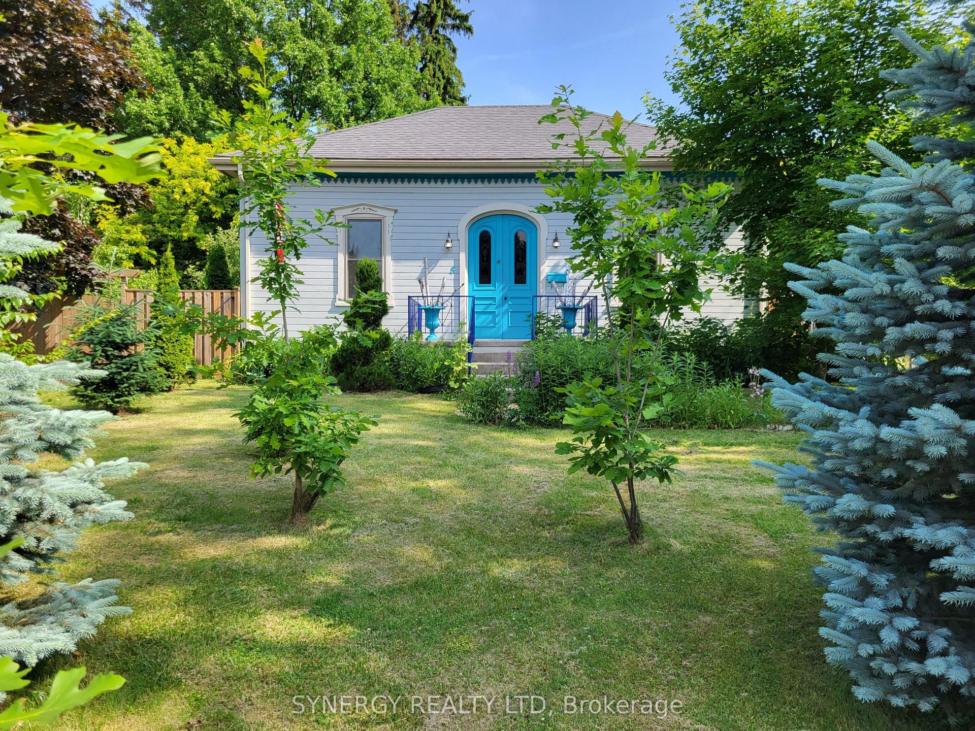 5 Hull Road — photo 1
