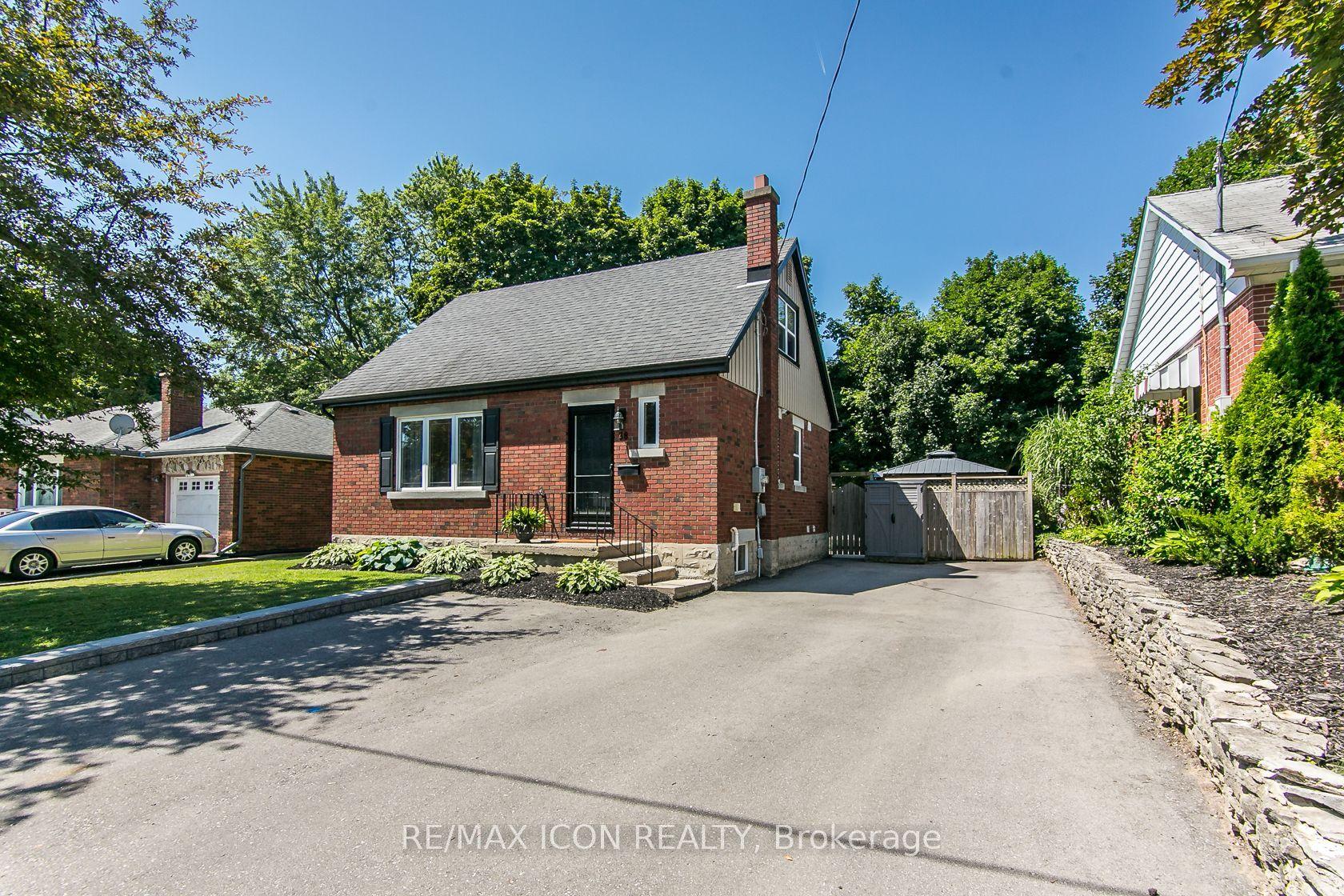 38 Scrimger Avenue, Cambridge — Detached for sale, photo 1