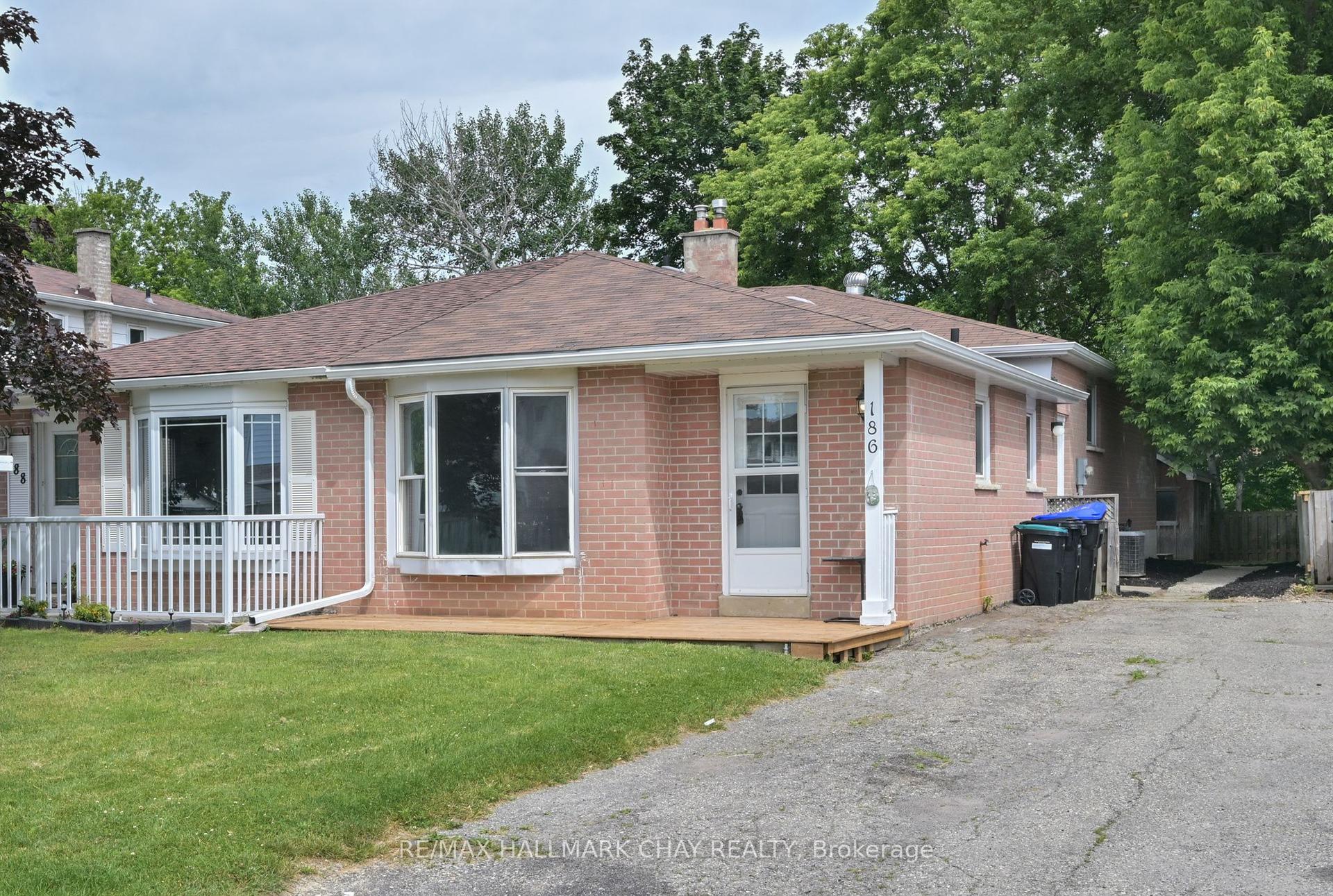 186 Beattie Avenue, New Tecumseth — Semi-Detached for sale, photo 1