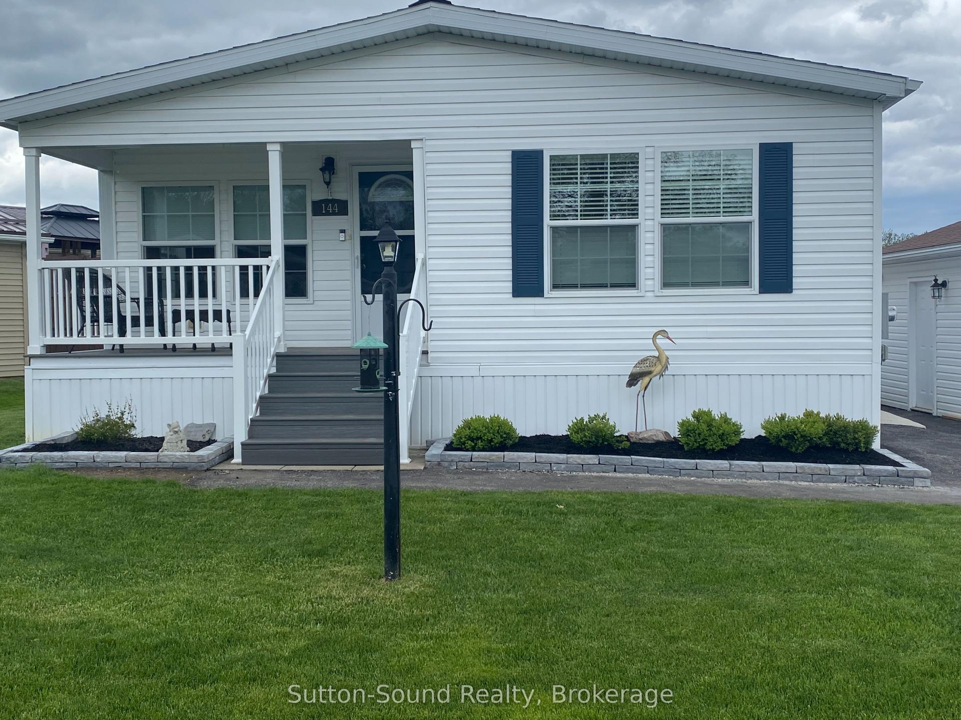 144 Rosewood Drive — photo 1