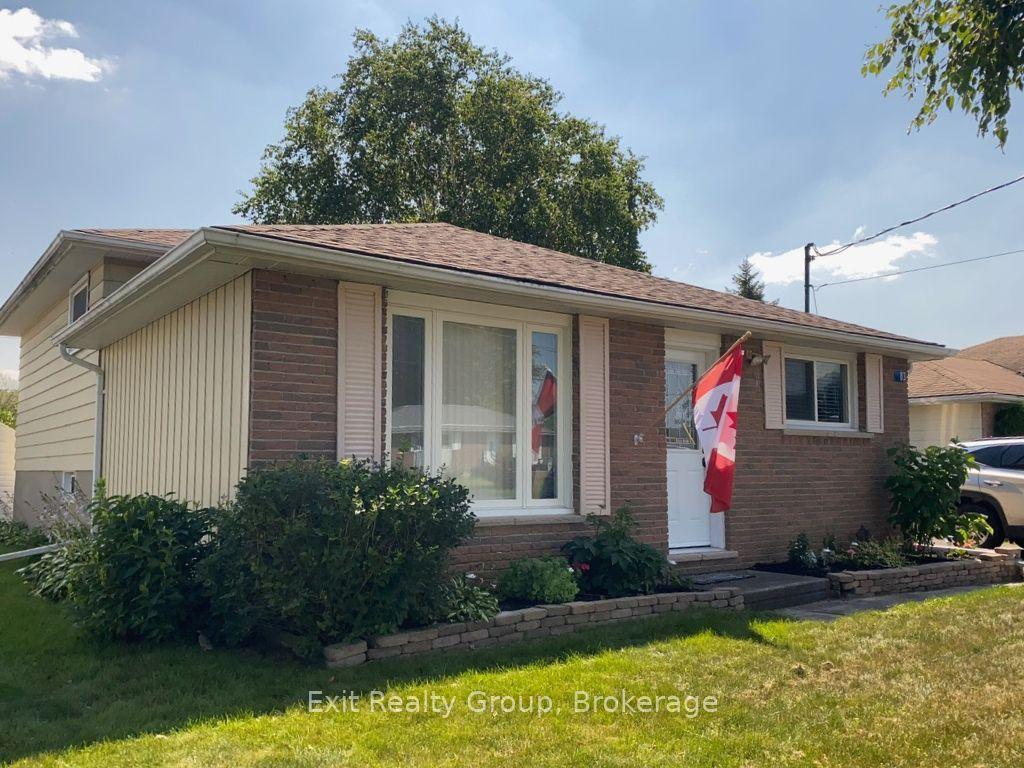 83 Centre Street, Quinte West — Detached for sale, photo 1