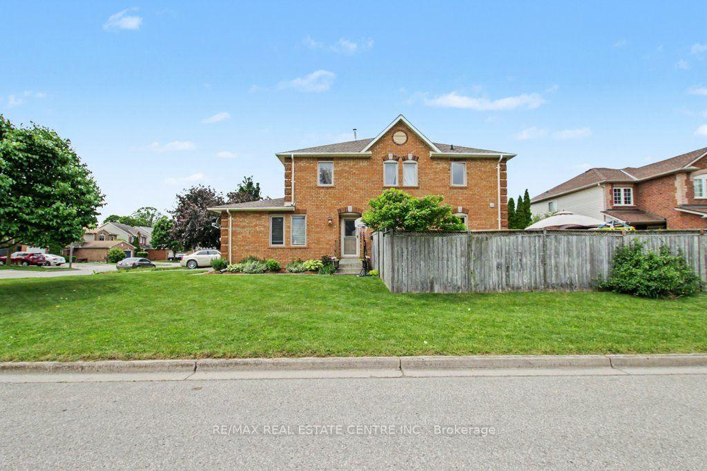 278 Langlaw Drive — photo 1