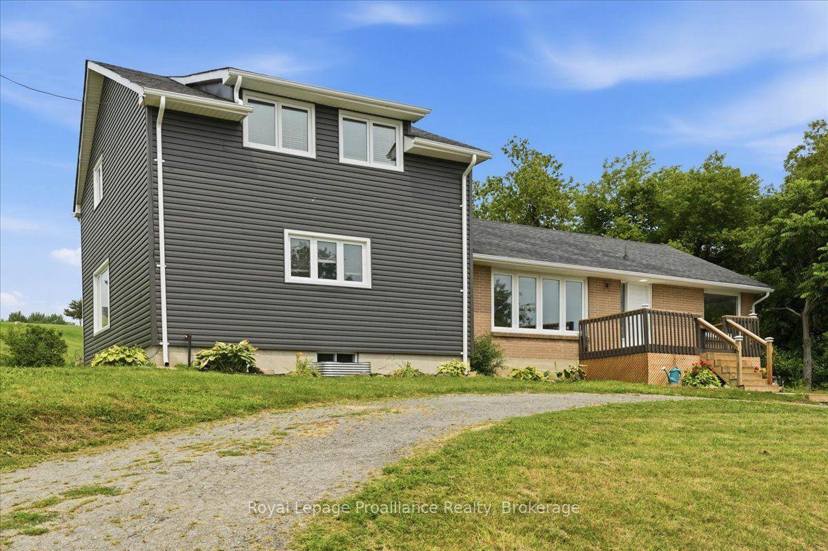 1080 Smith Street, Quinte West — Detached for sale, photo 1