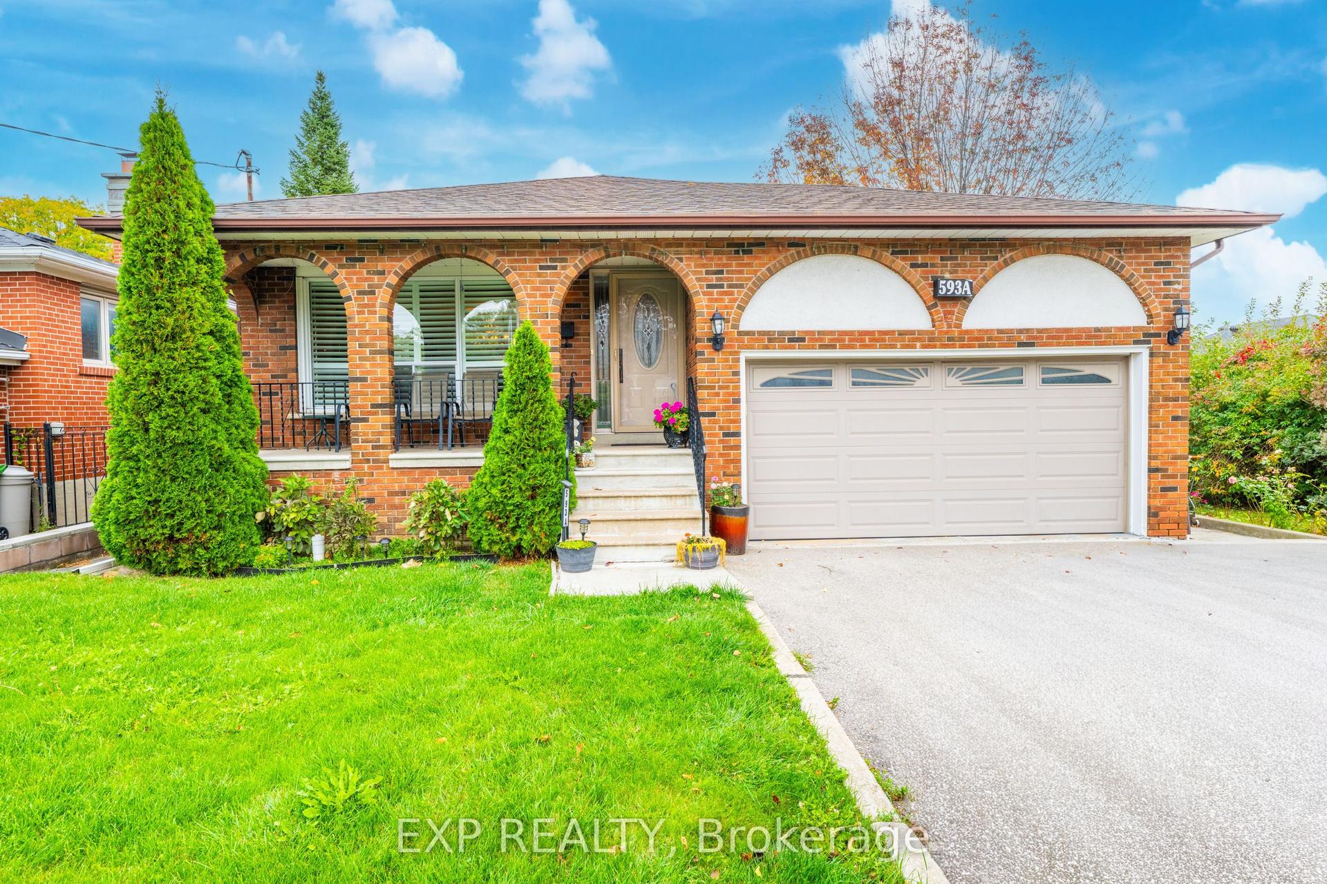 593A Scarlett Road N, Toronto — Detached for sale, photo 1
