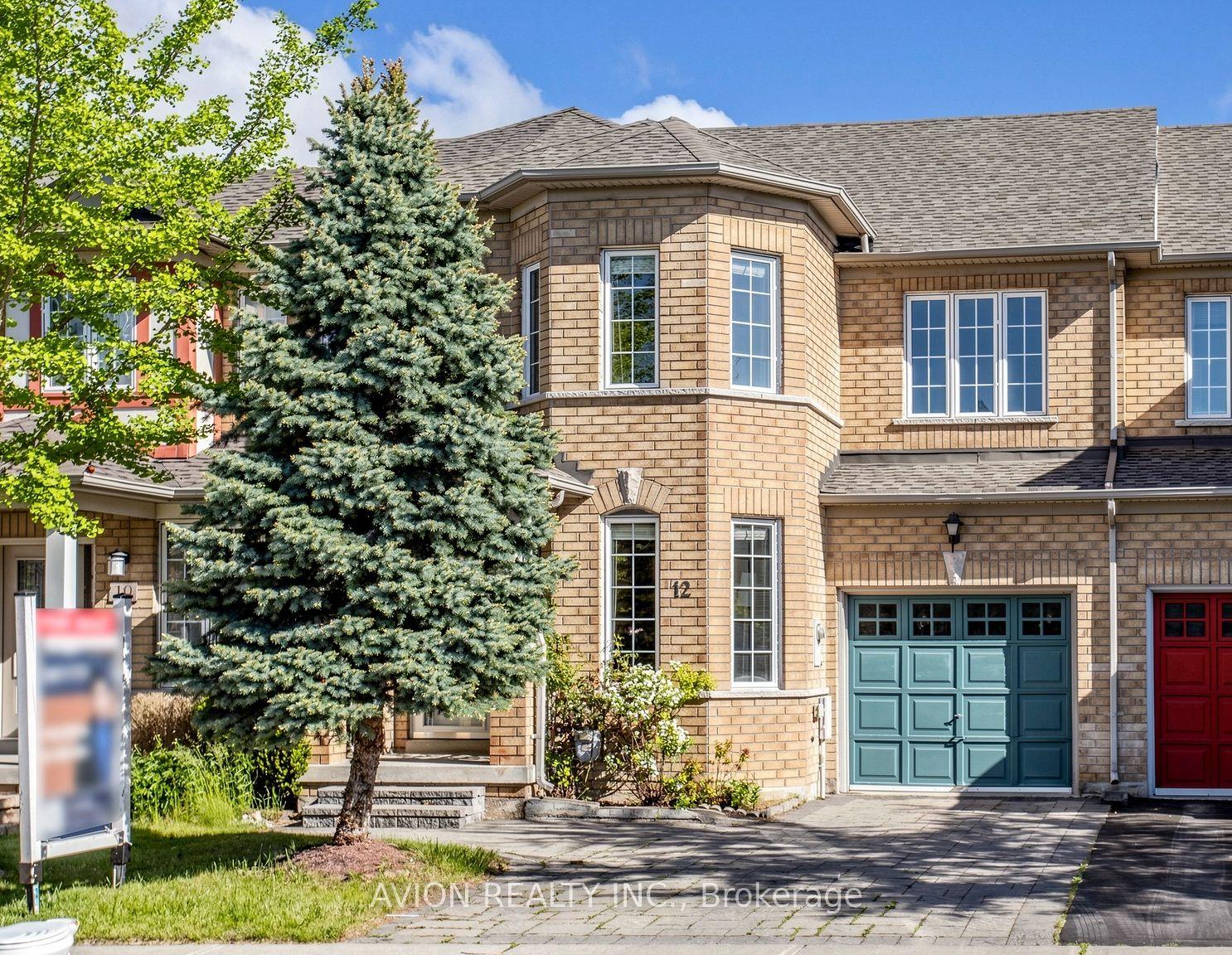 12 Rideau Drive — photo 1