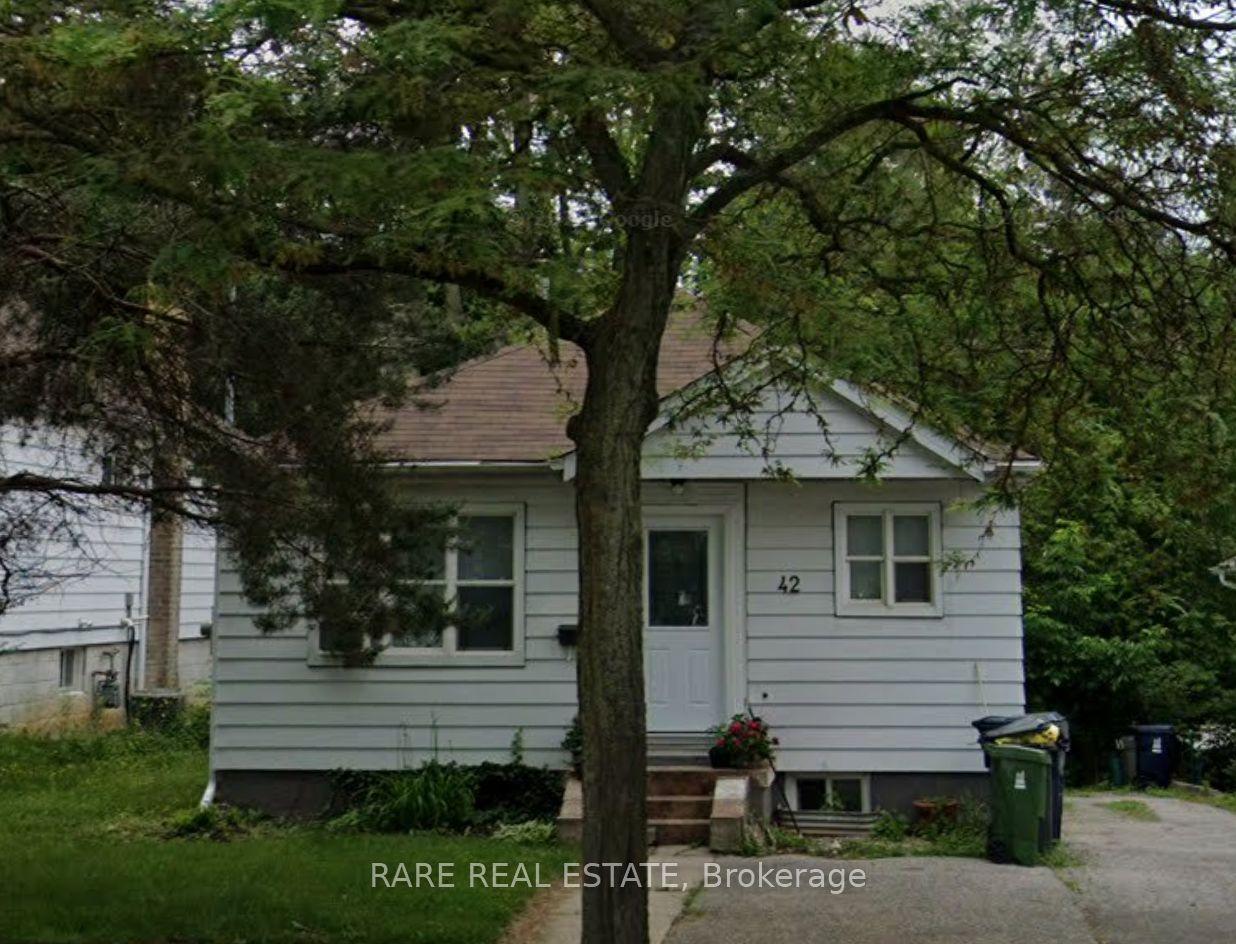 42 Senlac Road — photo 1