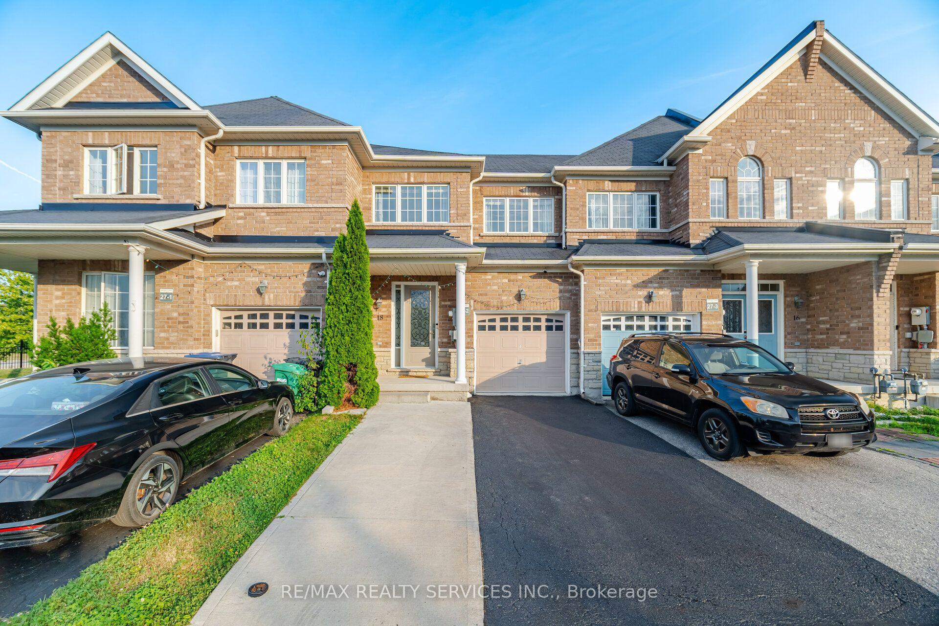 18 Seedland Crescent, Brampton — Townhouse for sale, photo 1