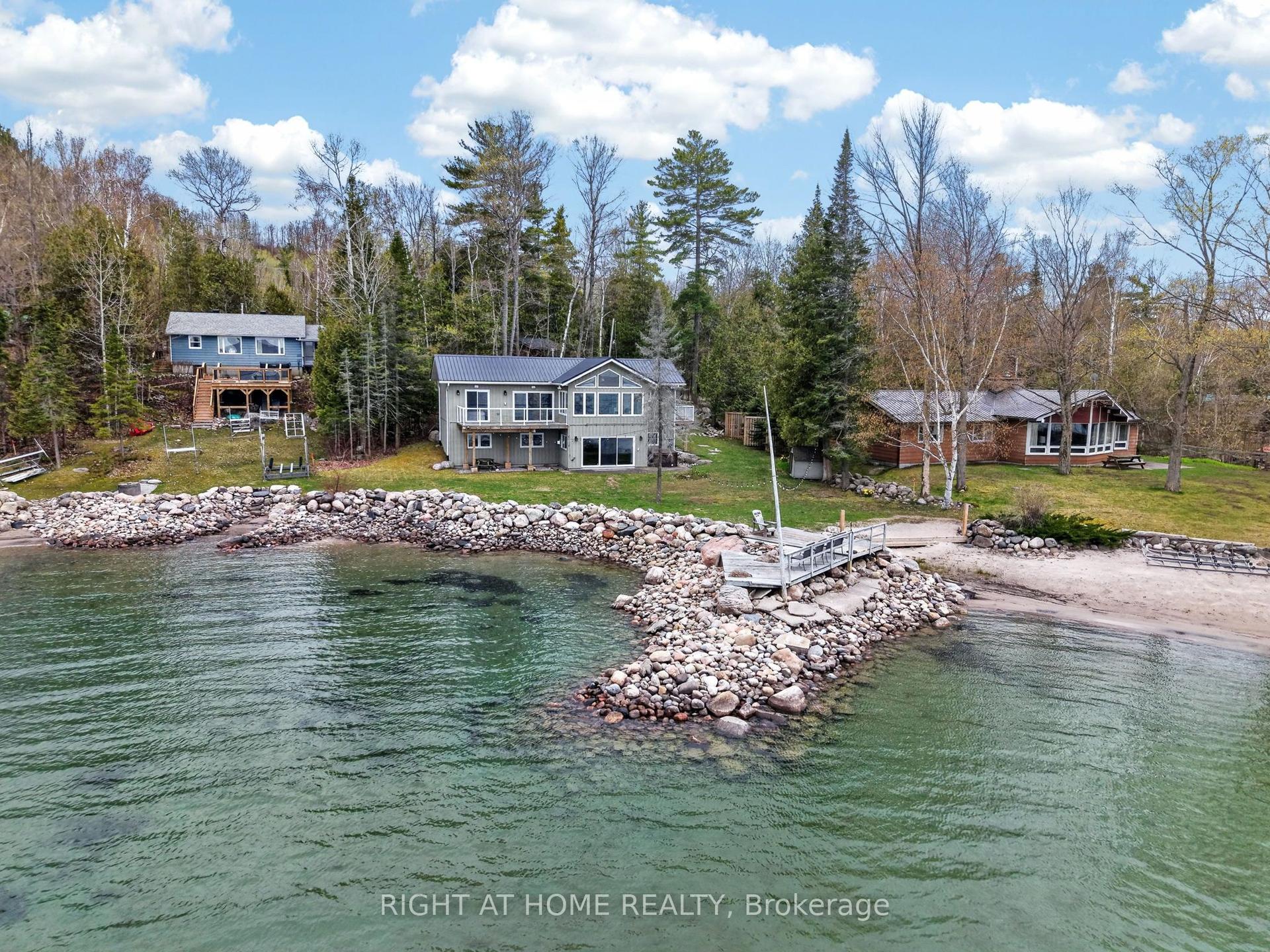 442 Silver Birch Drive — photo 1